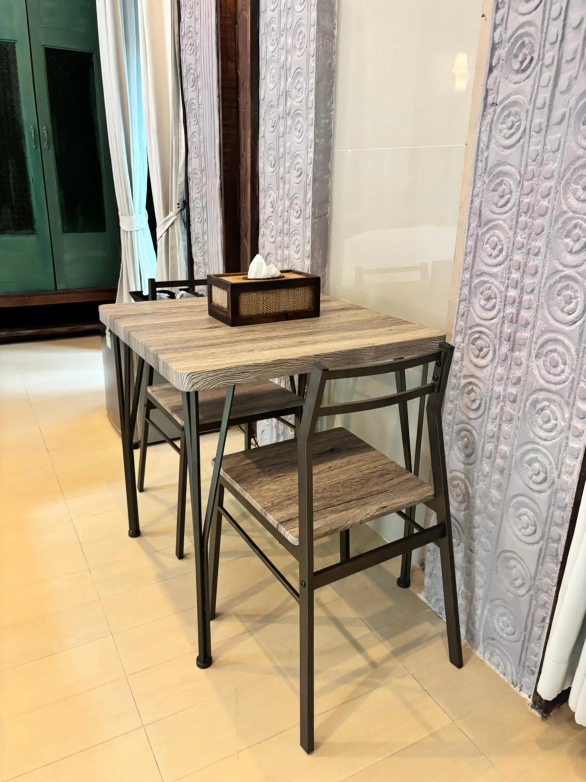 Dining area in K2 Xanadu Pool Villa