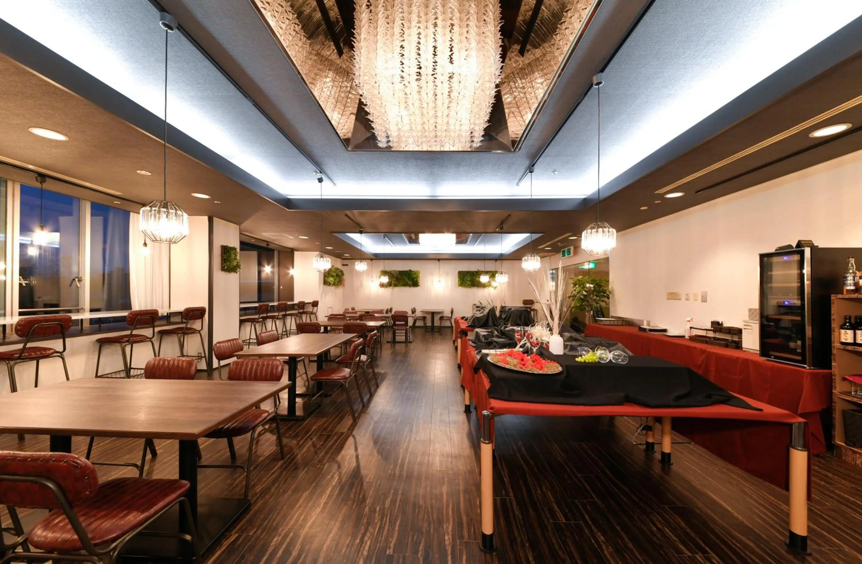 Restaurant/places to eat in 朝里川温泉ホテル