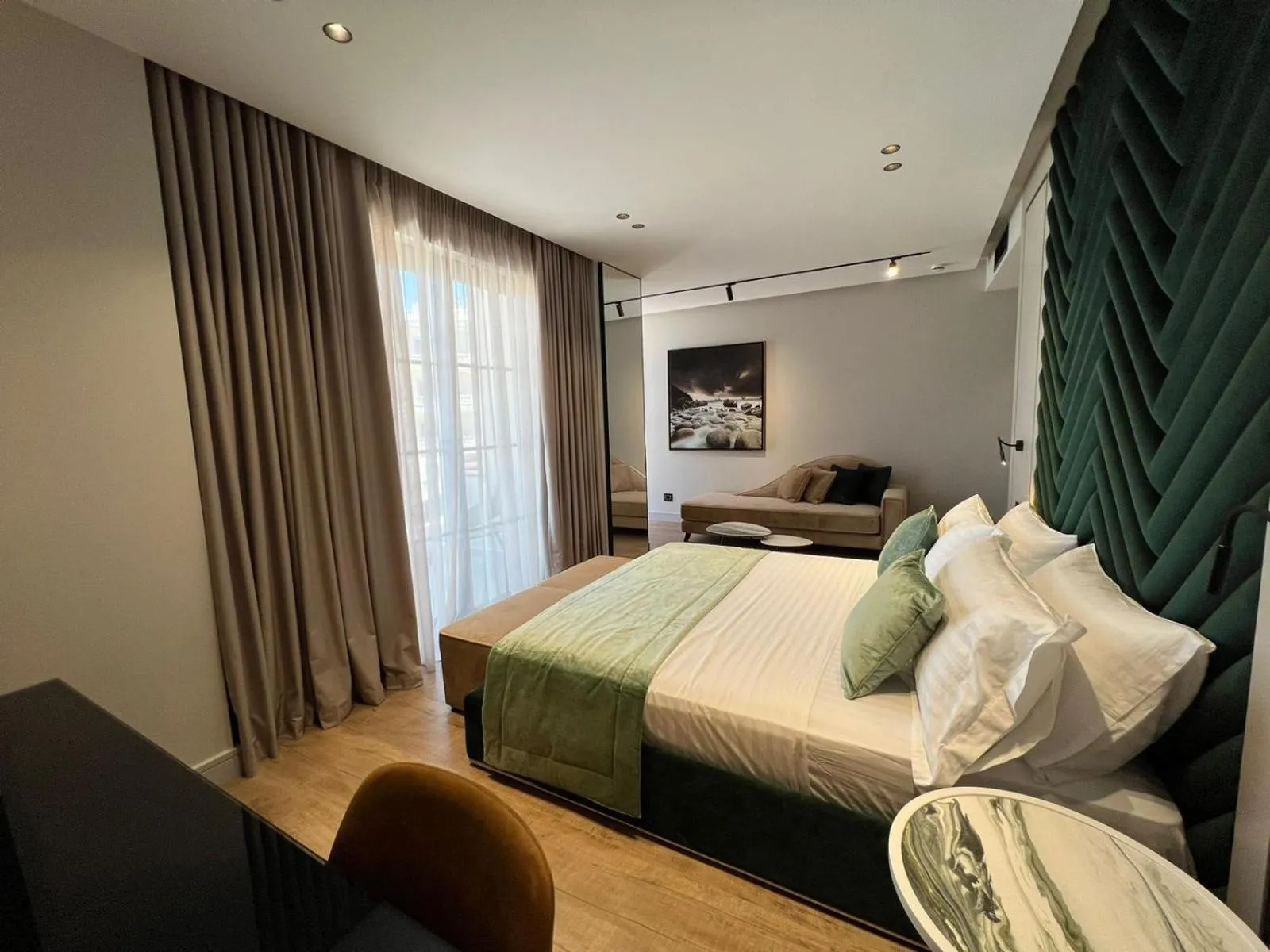 Bedroom, Bed in Rozafa Palace Hotel