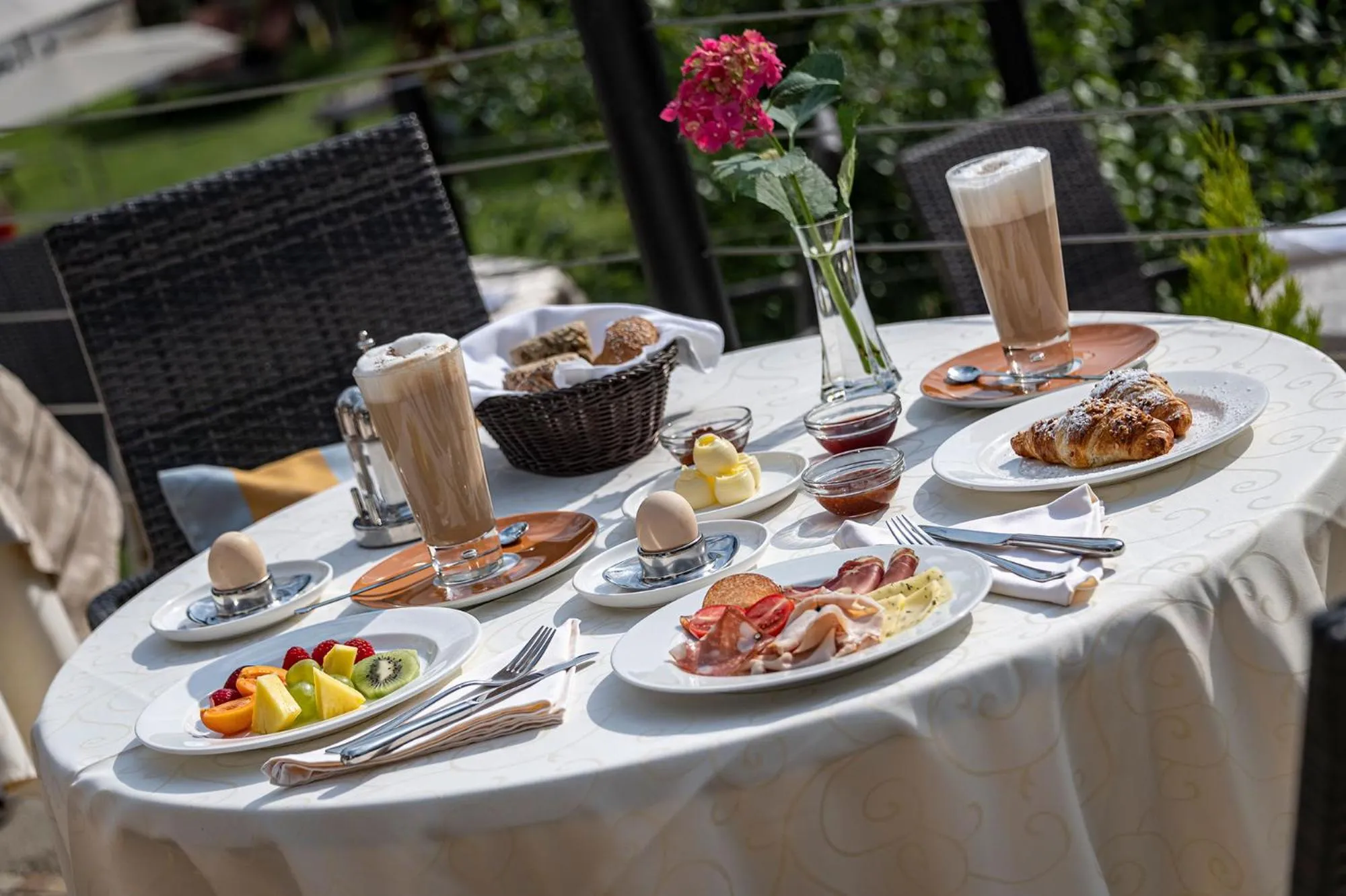 Breakfast in Baumgartner's Blumenhotel