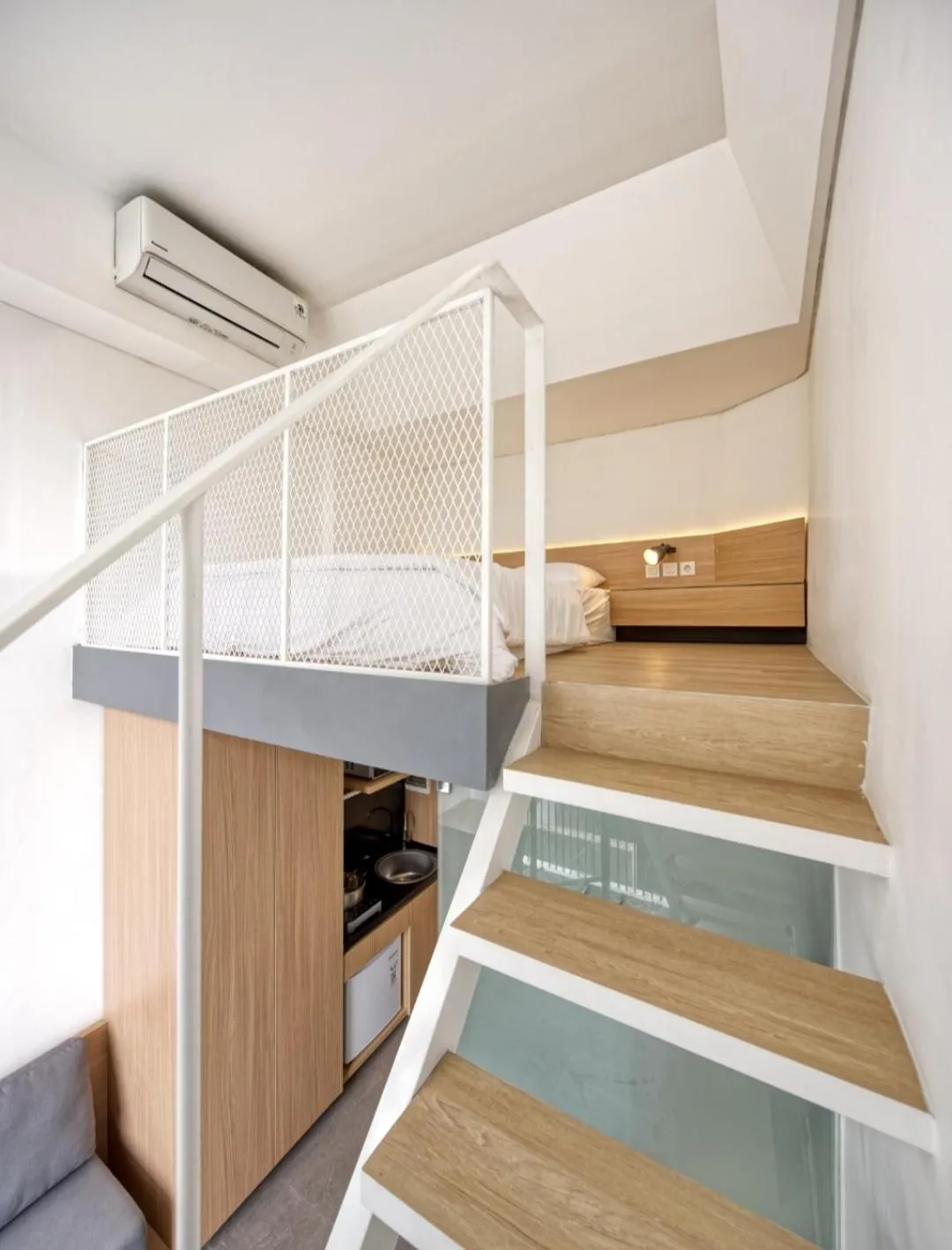 Bed in Sakura Terrace Benhil