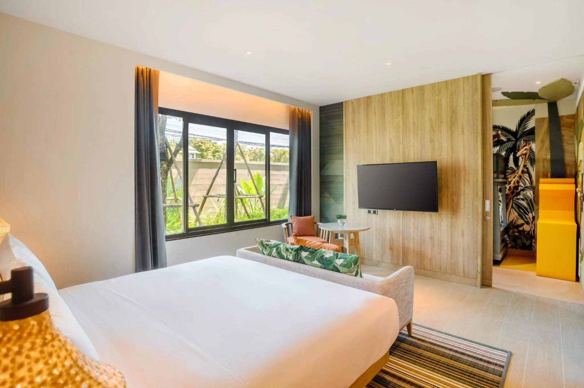 Photo of the whole room, Bed in Holiday Inn Resort Samui Bophut Beach, an IHG Hotel