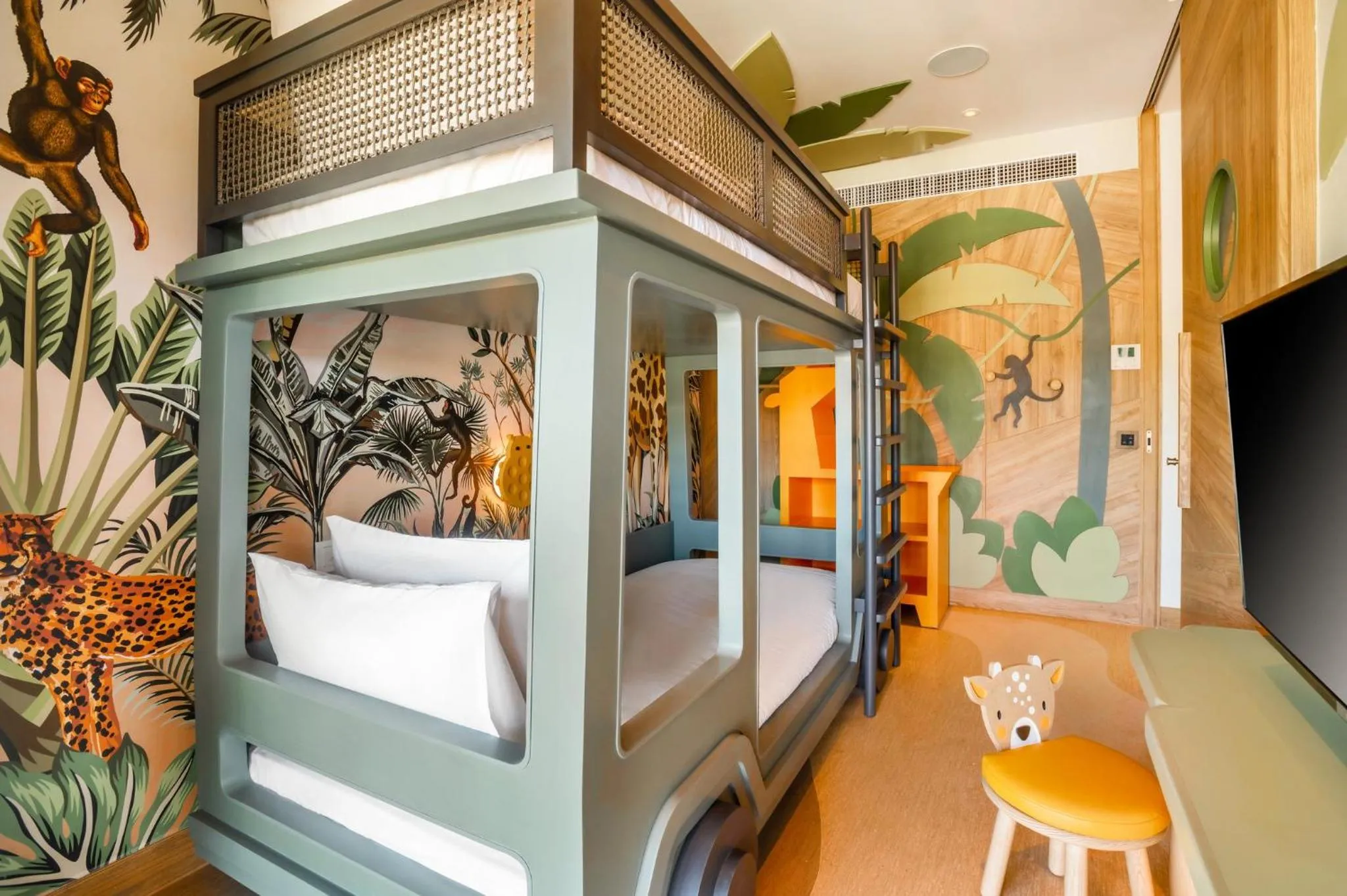 Photo of the whole room, Bed in Holiday Inn Resort Samui Bophut Beach, an IHG Hotel