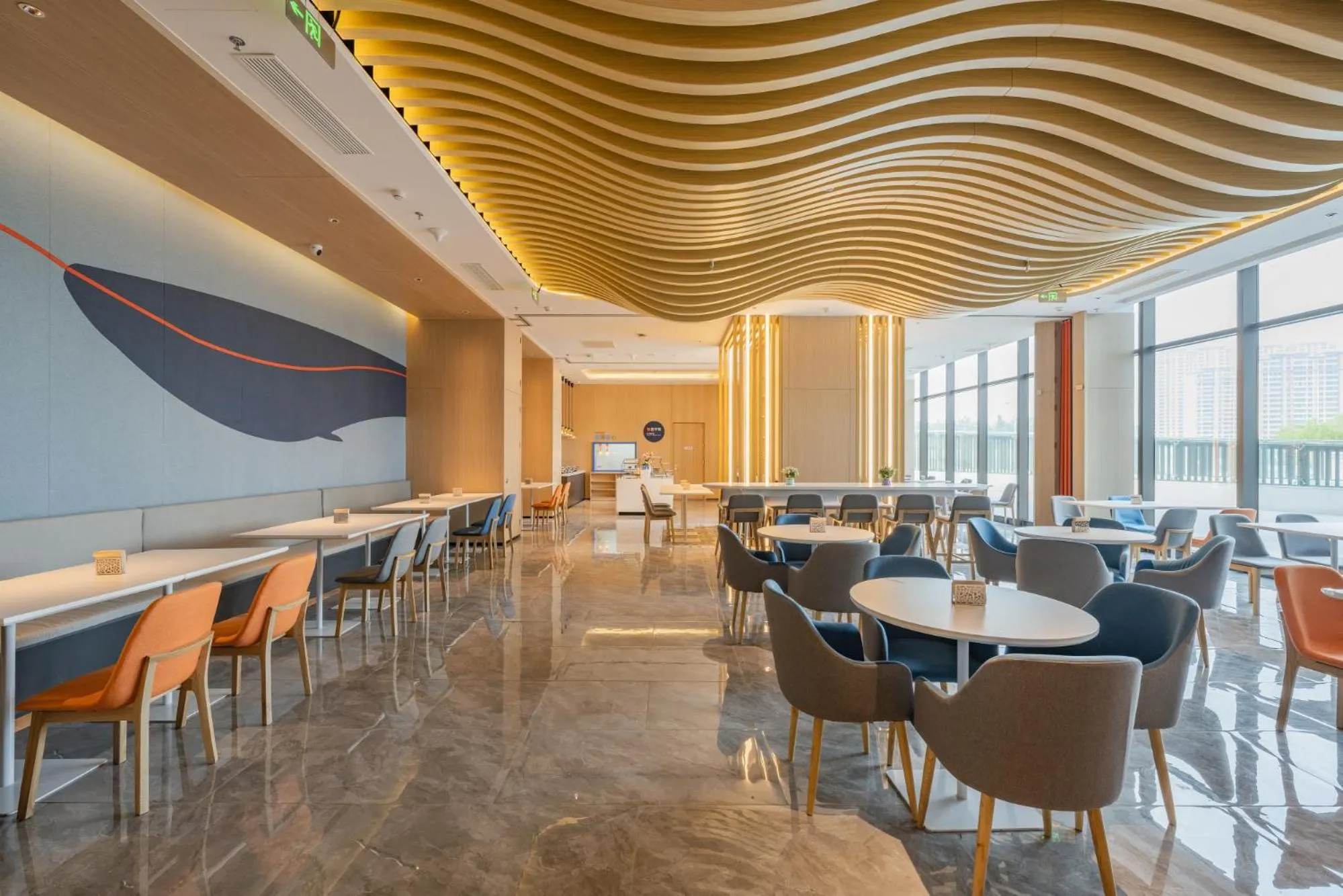 Restaurant/places to eat in Holiday Inn Express Huludao Seaview by IHG