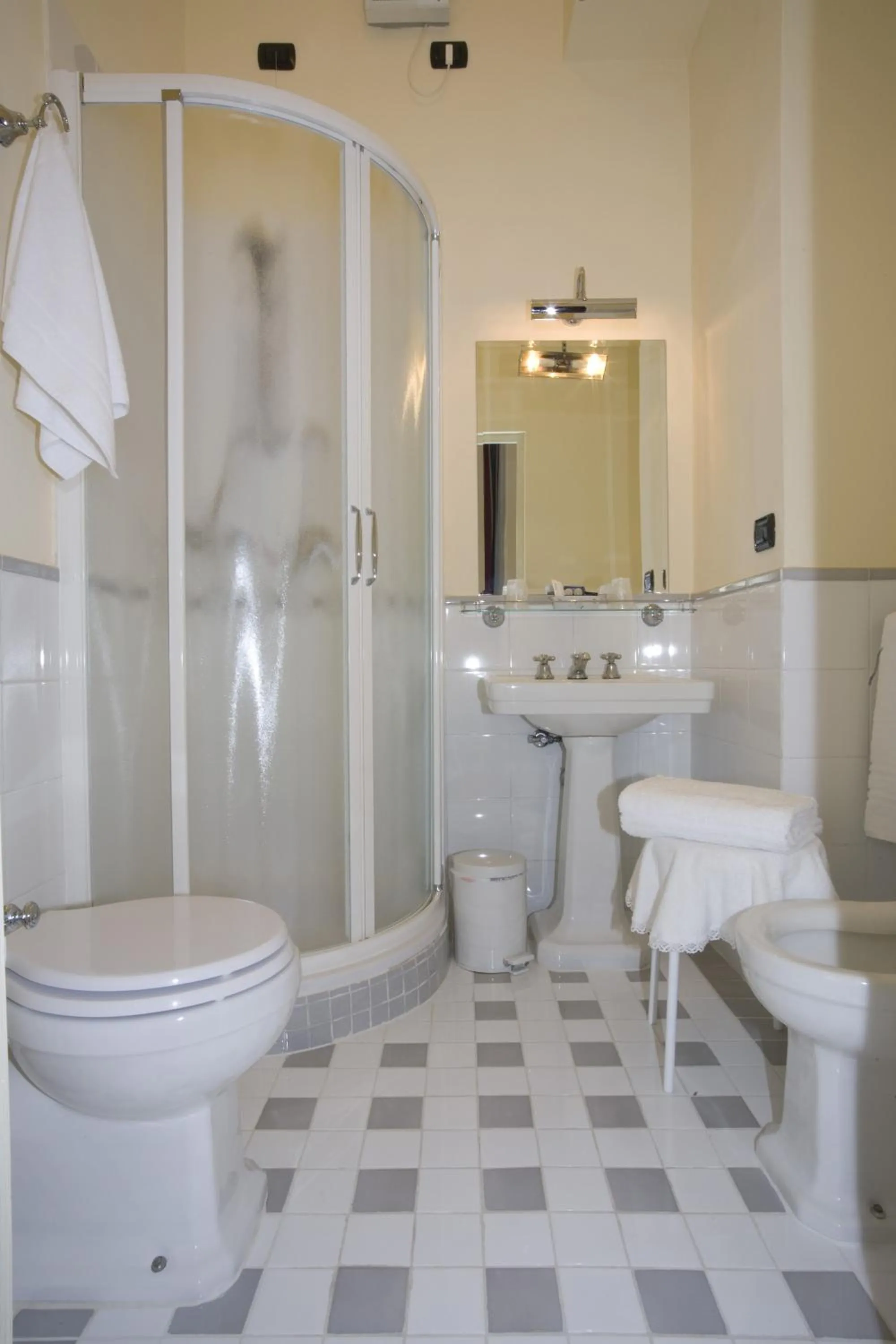 Bathroom in Palazzo Gamba Apartments al Duomo