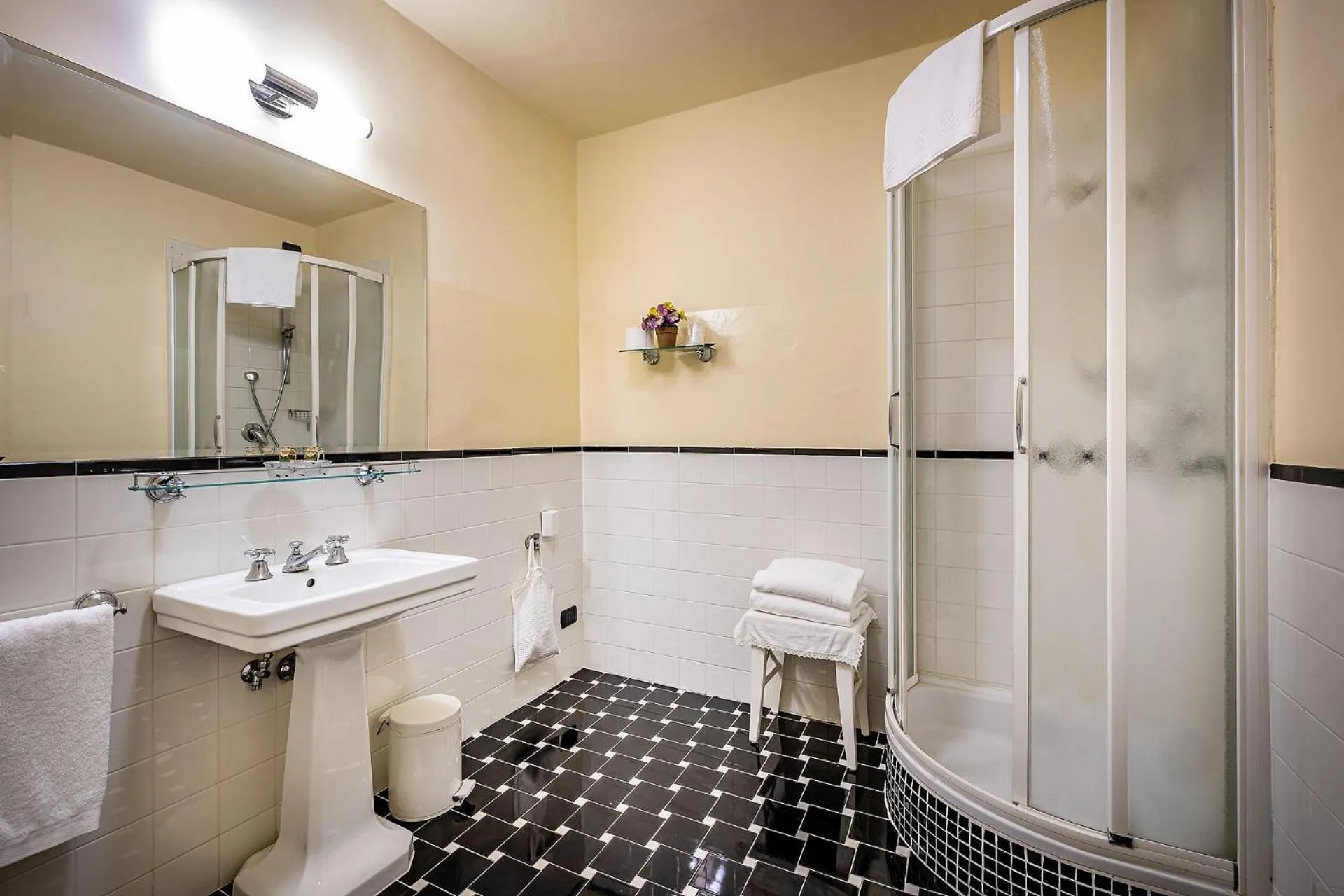 Bathroom in Palazzo Gamba Apartments al Duomo