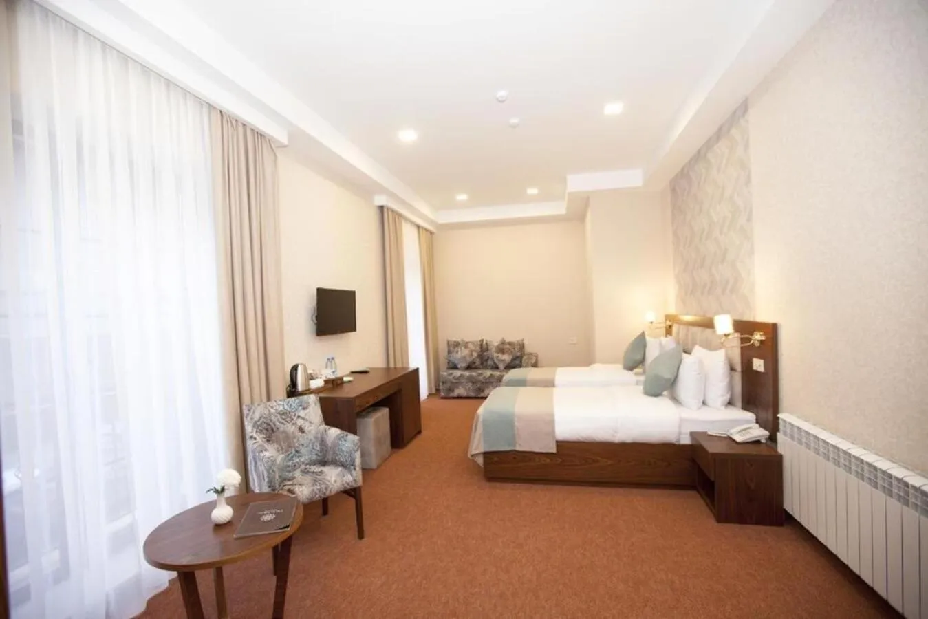 Bedroom, Bed in Auroom Hotel