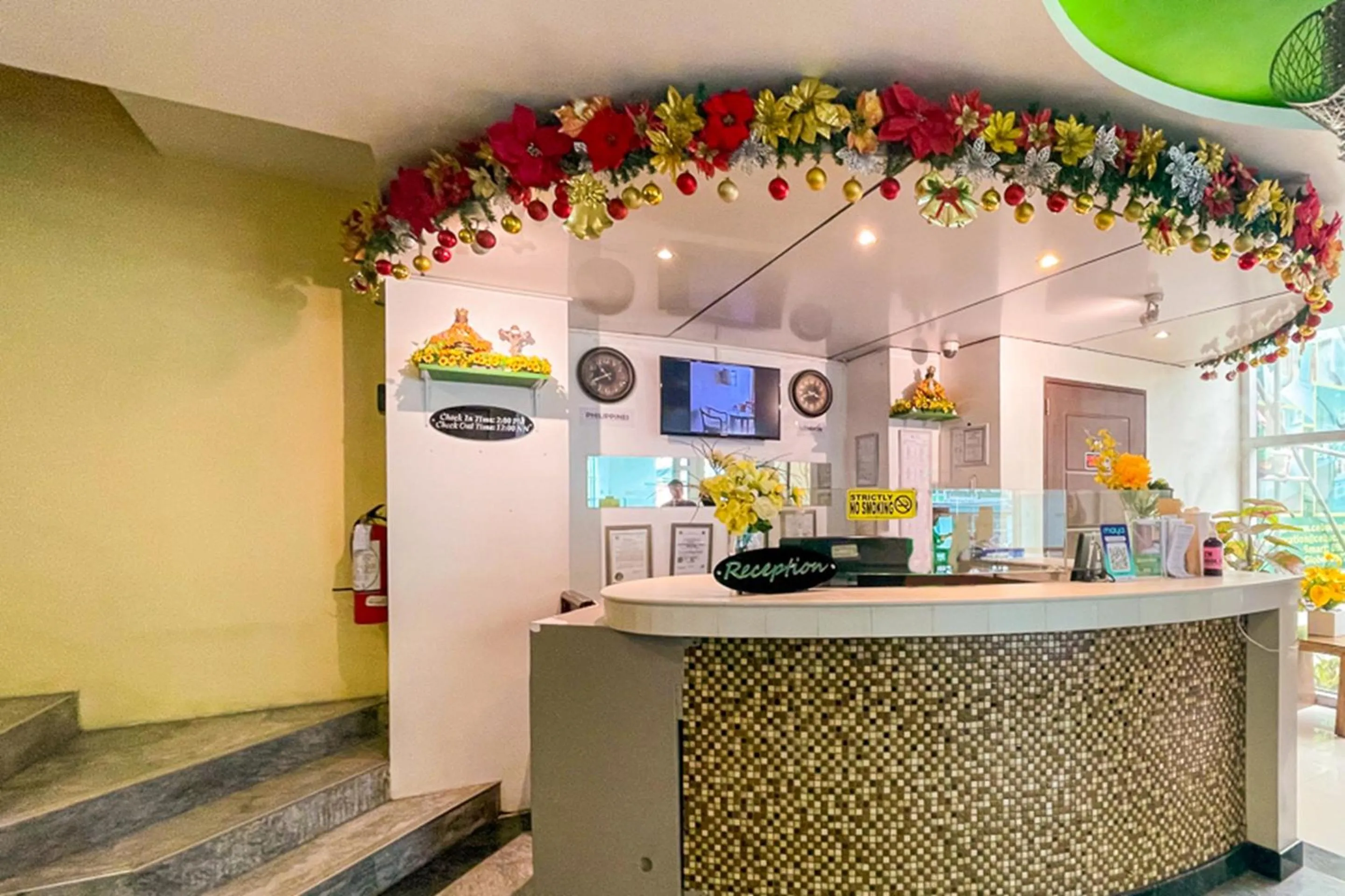 Lobby or reception in Cebu Capitol Central Hotel & Suites powered by Cocotel