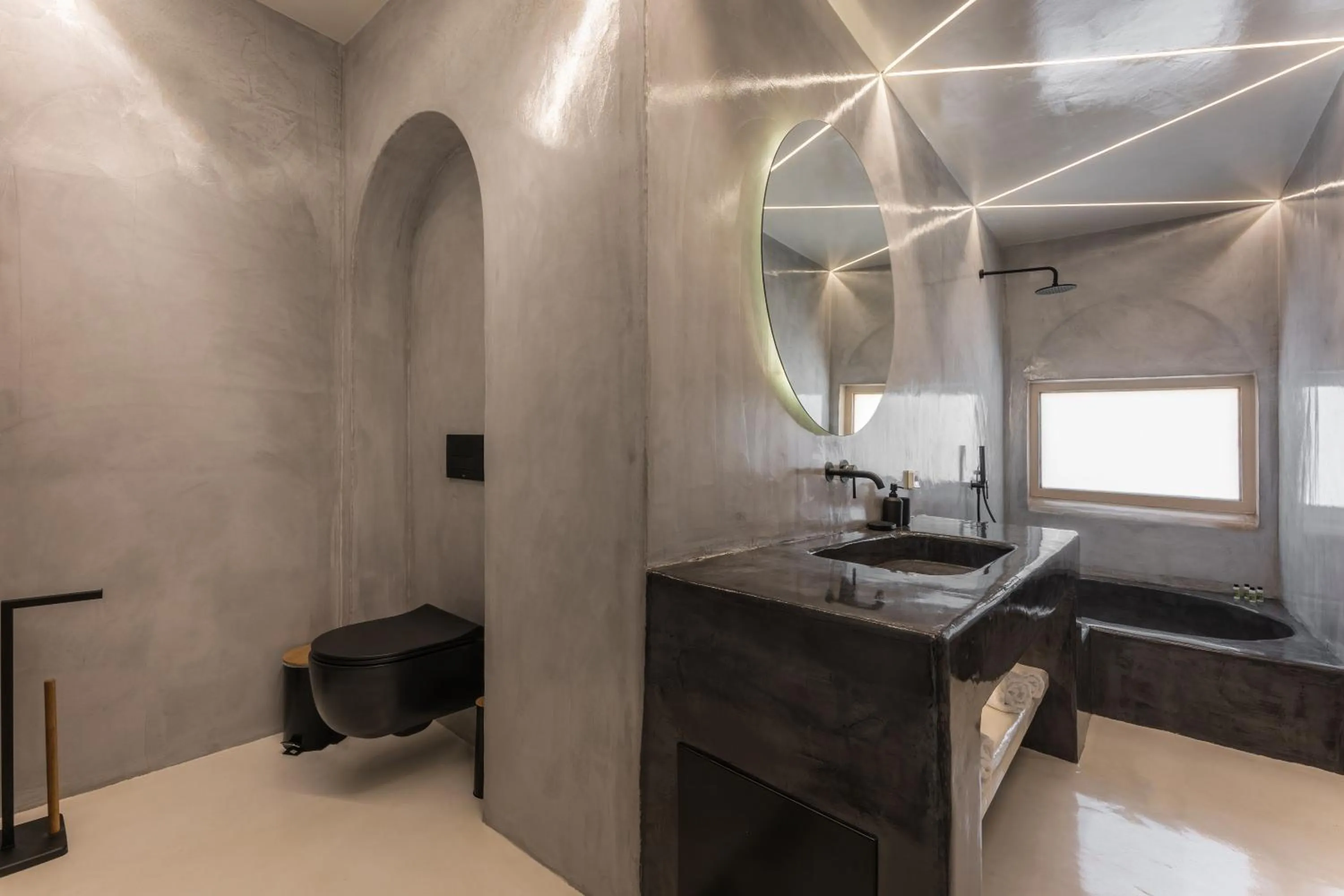 Bathroom in Leon Luxury Suites