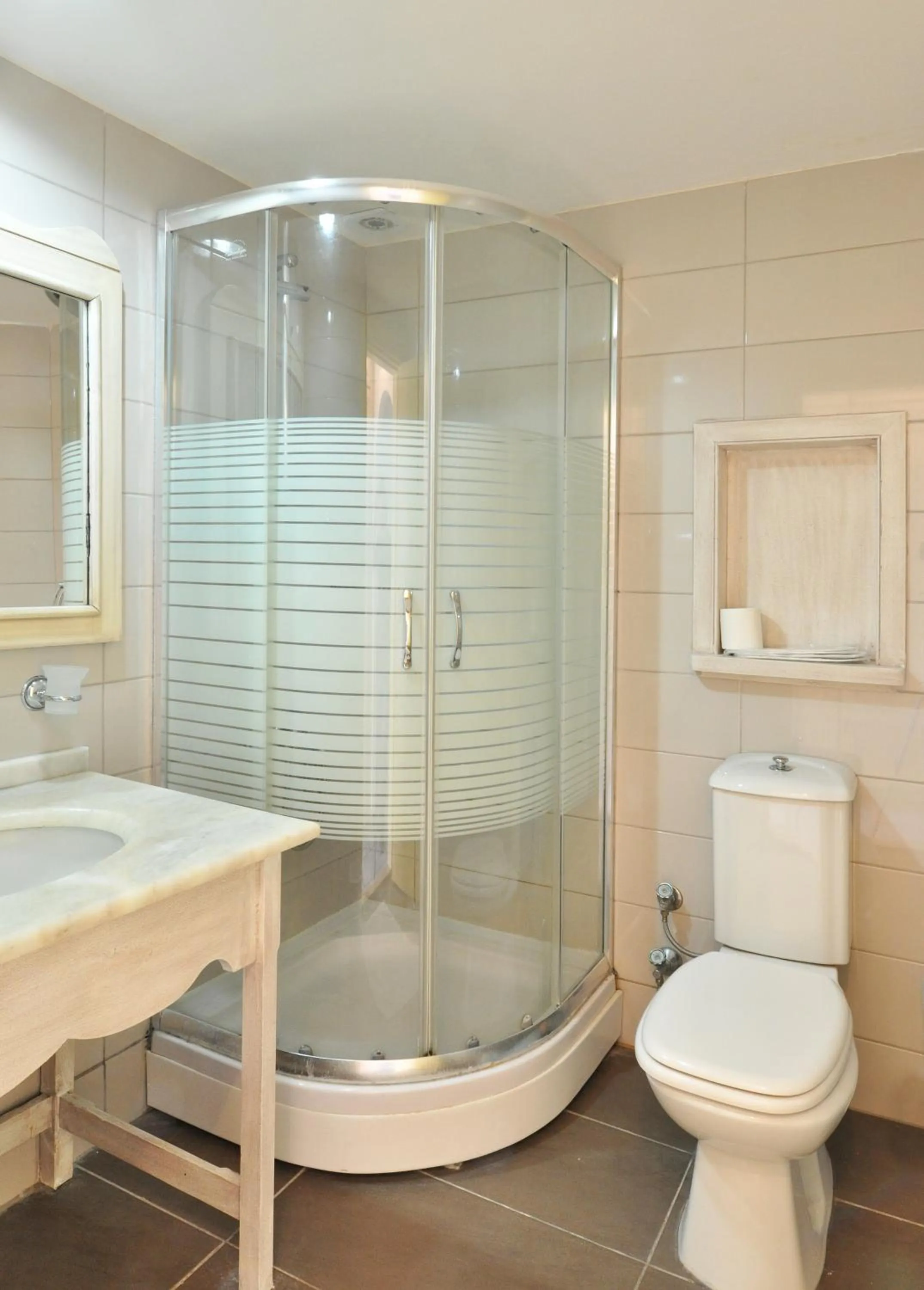 Bathroom in Hotel Atrium