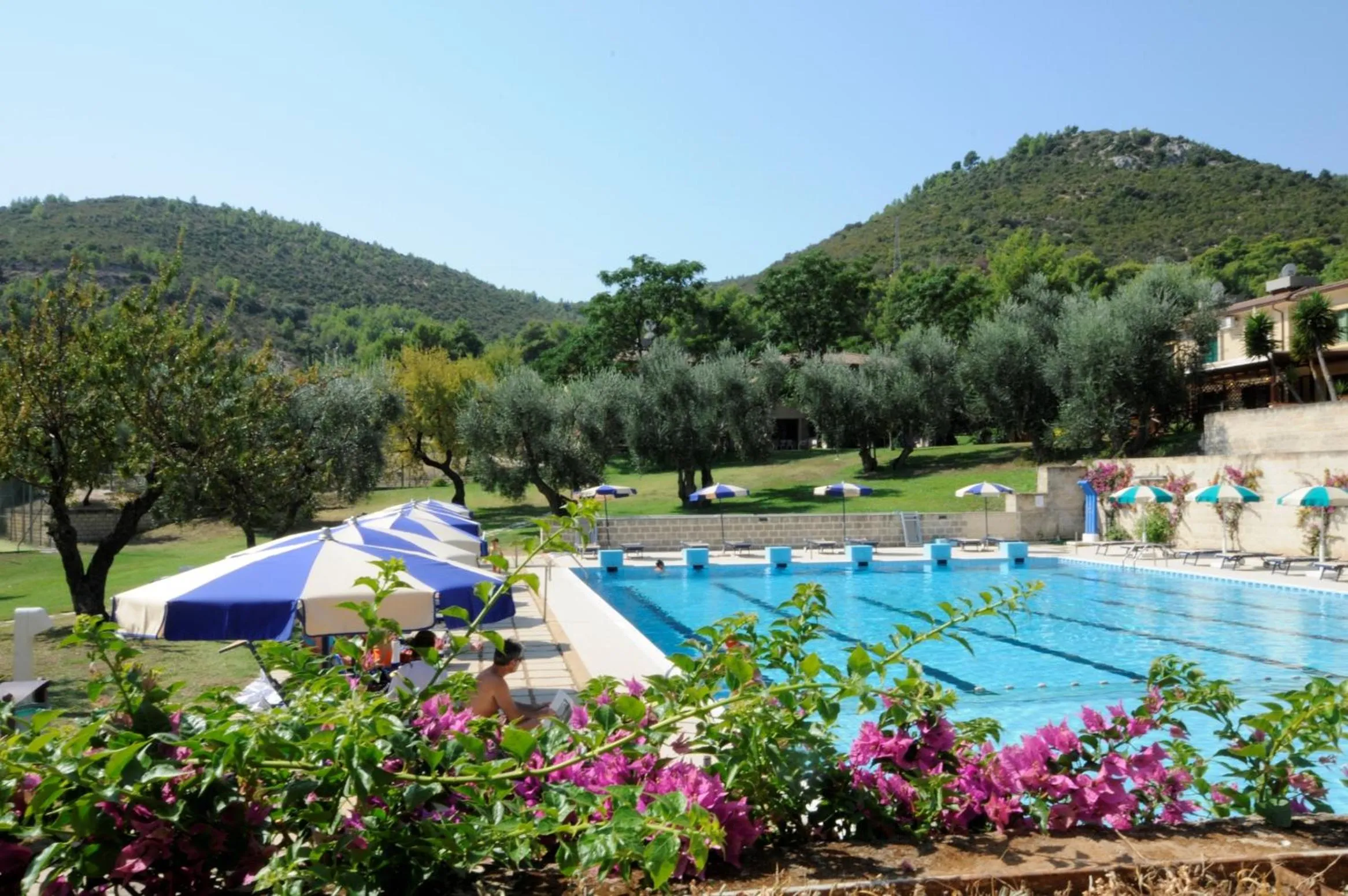 Garden in Pugnochiuso Resort Hotel del Faro