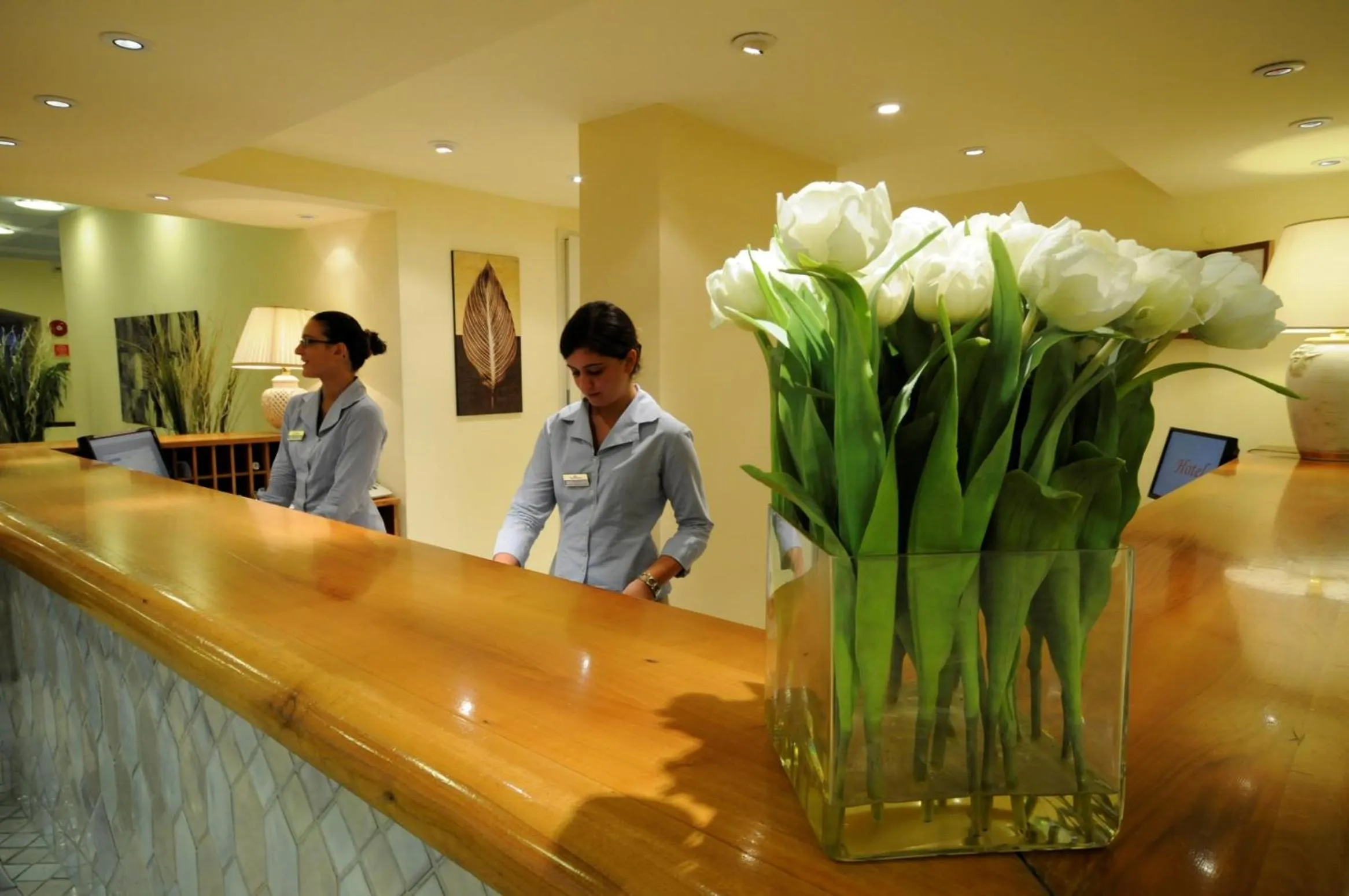 Lobby or reception in Pugnochiuso Resort Hotel del Faro