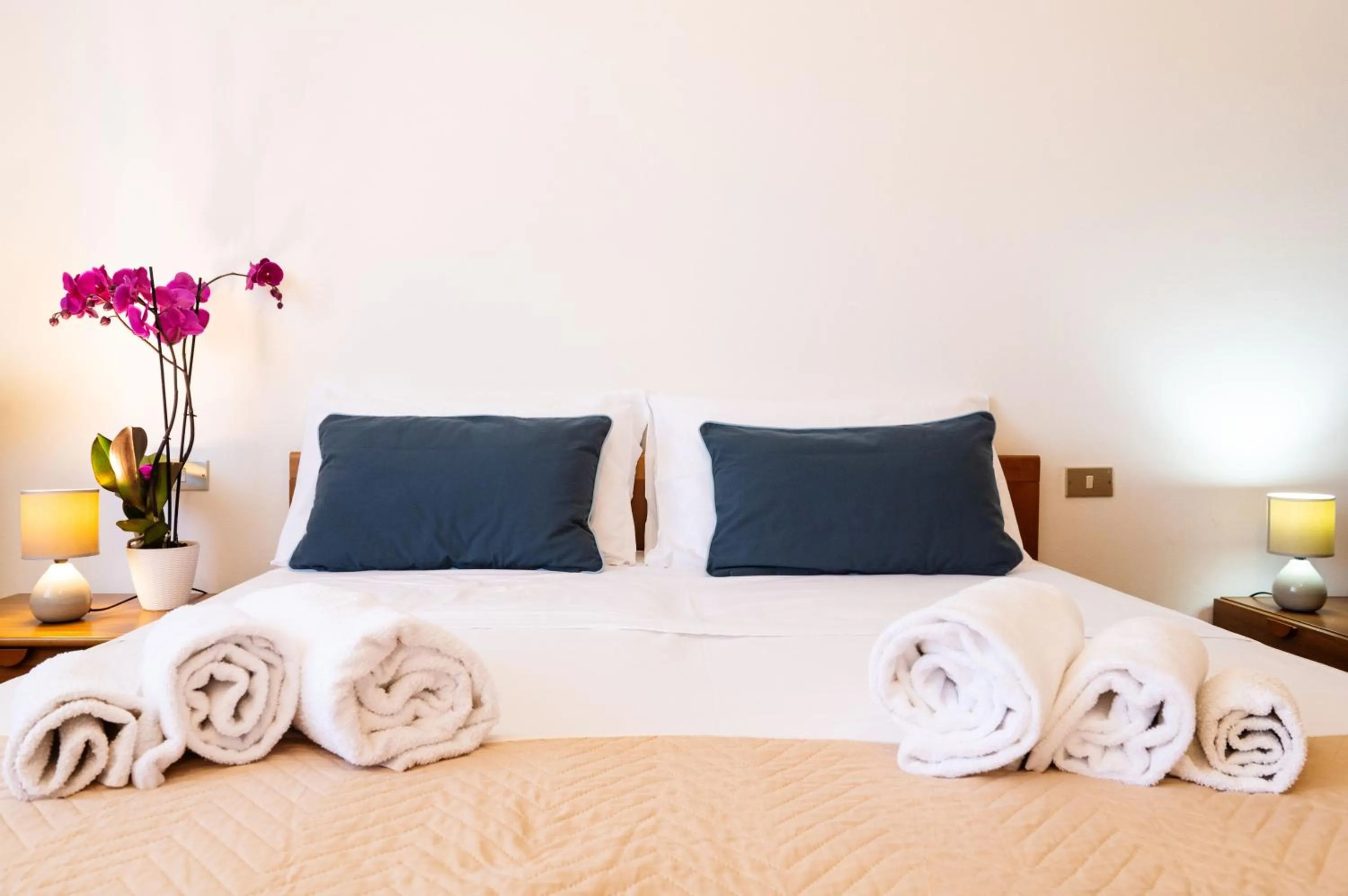 Bedroom, Bed in Hotel L'Aragosta