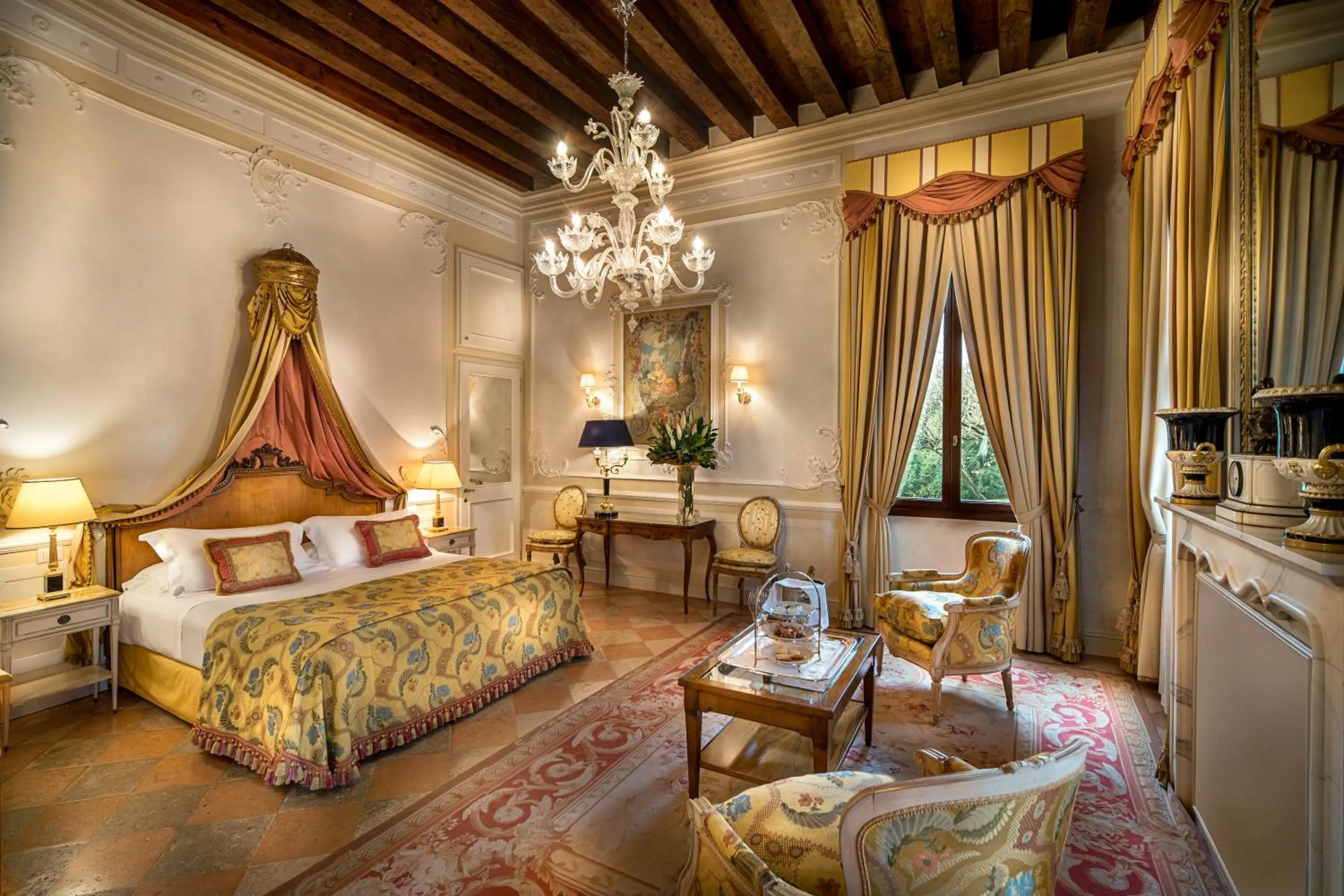 Photo of the whole room, Bed in Villa Franceschi Hotel & Resort