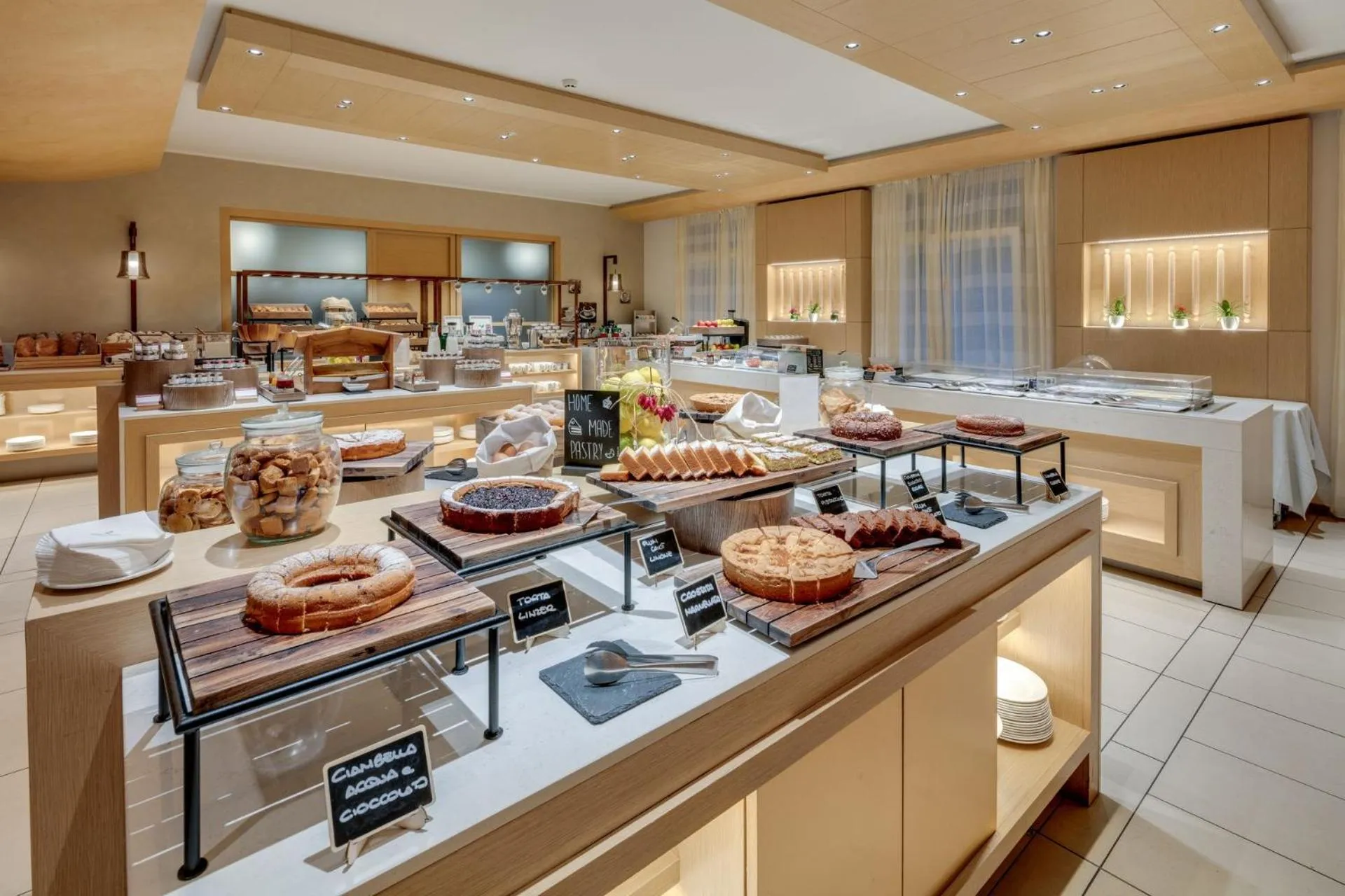 Breakfast in Hotel Caesius Thermae & Spa Resort