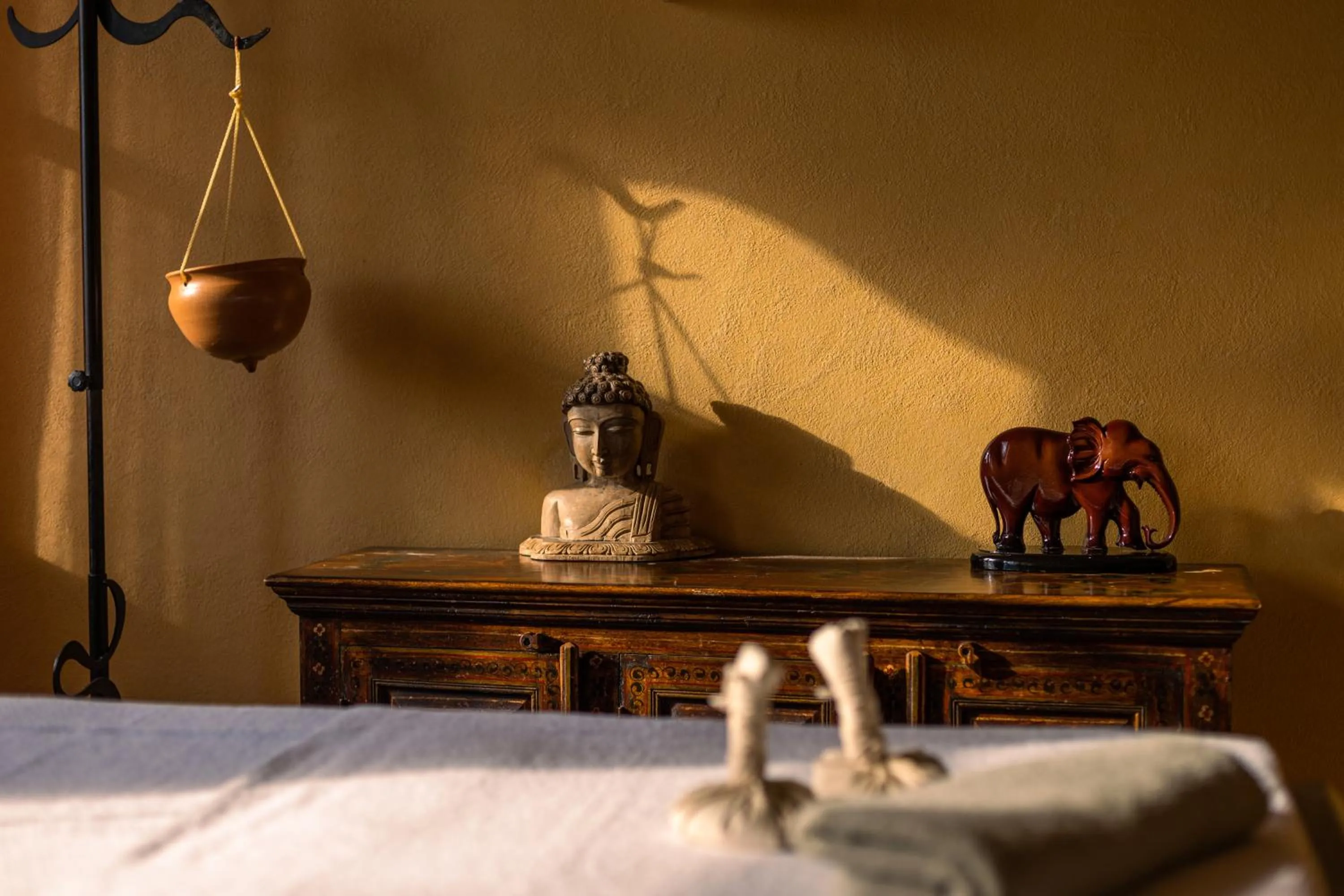 Swimming pool, Bed in Hotel Caesius Thermae & Spa Resort