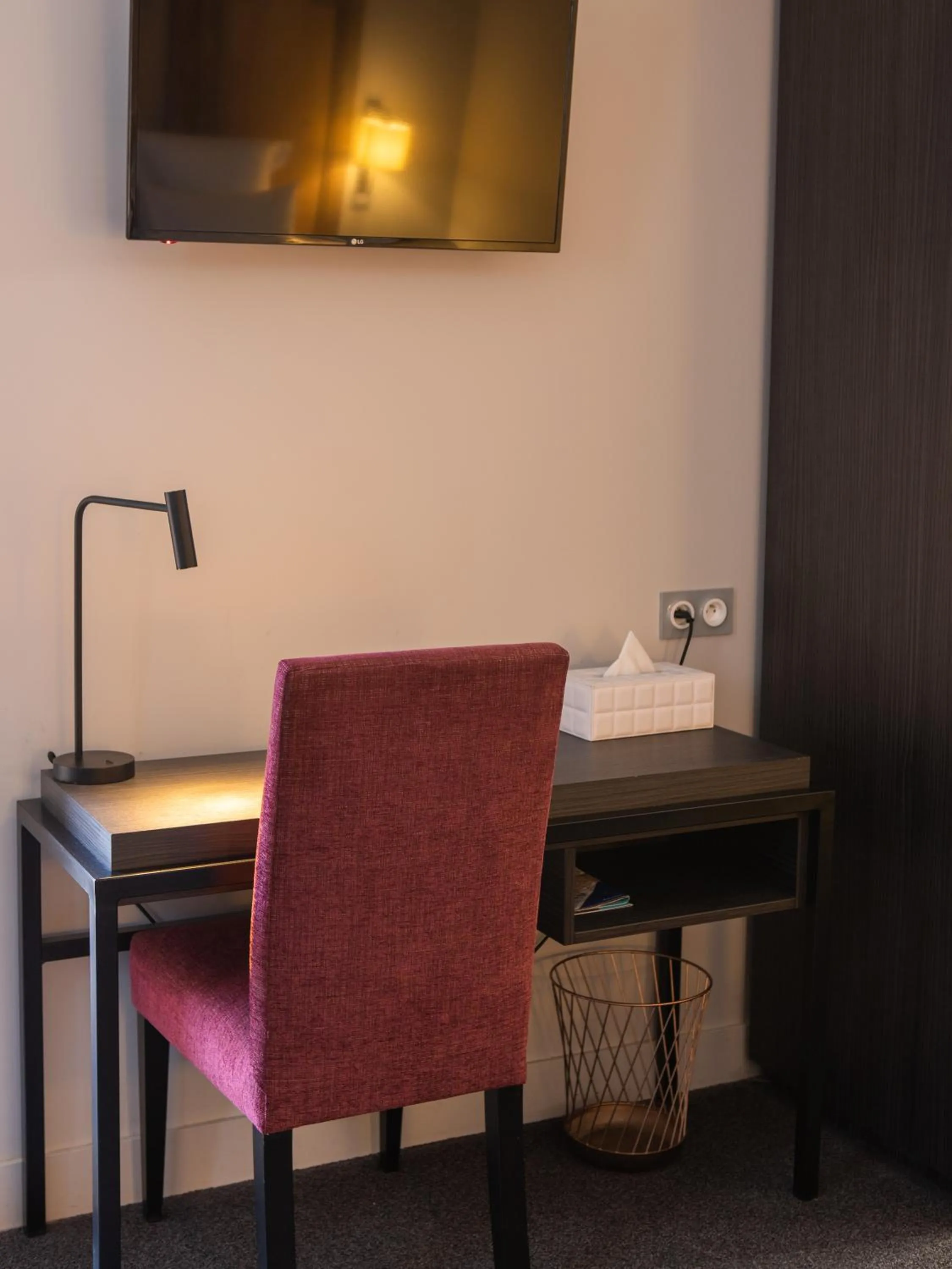 Seating area in Ezia