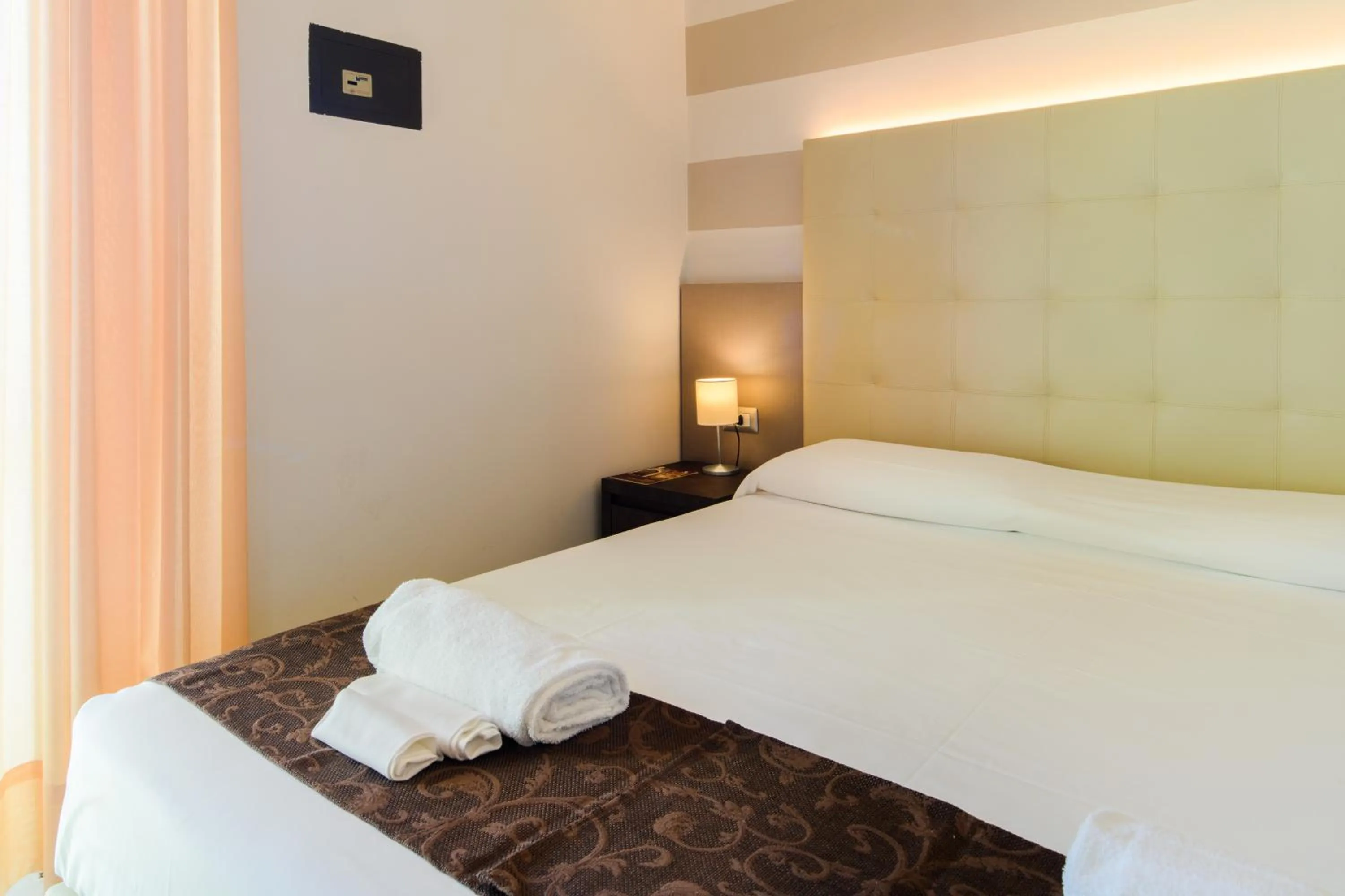 Bed in Hotel Tirreno