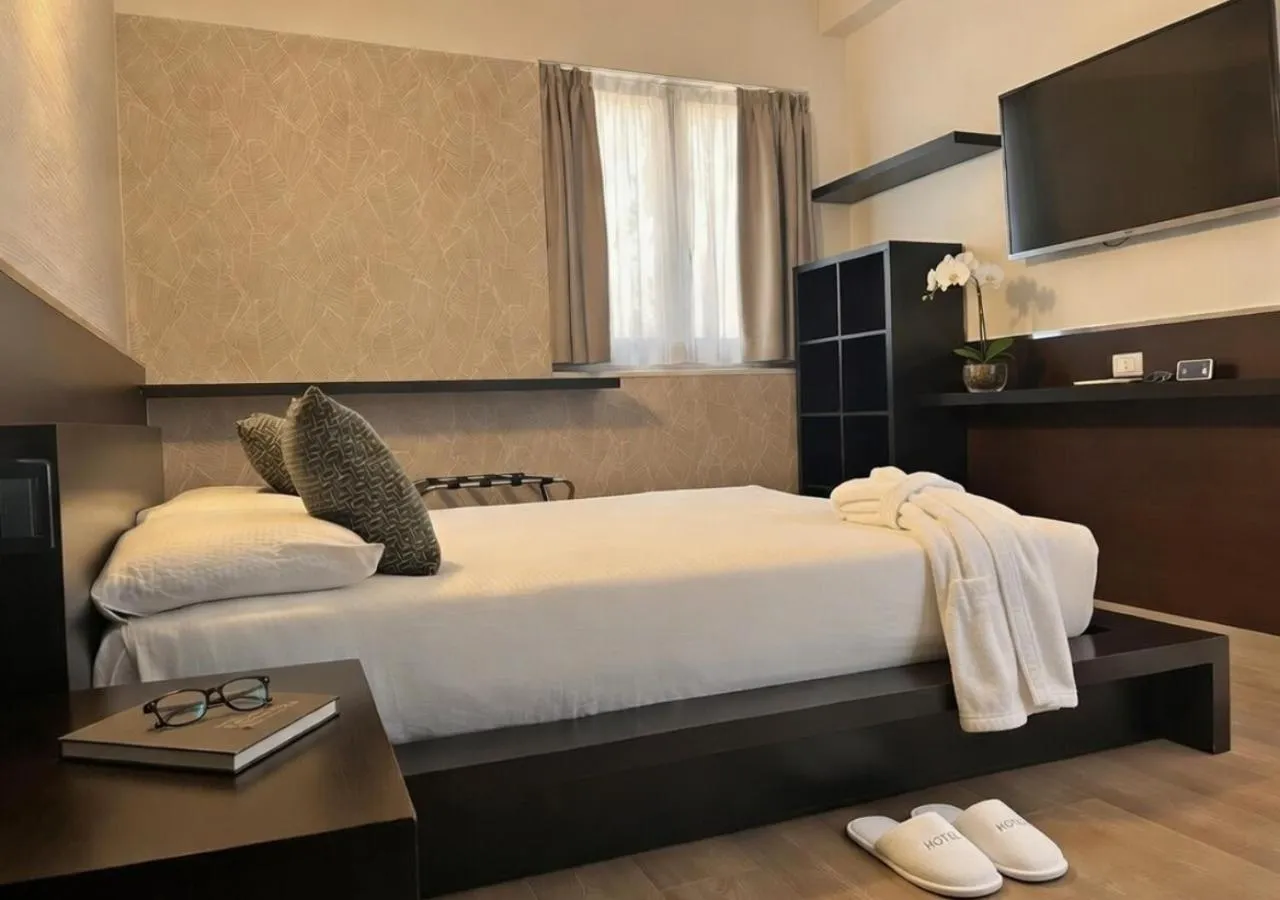 Bed in Hotel Isola Verde