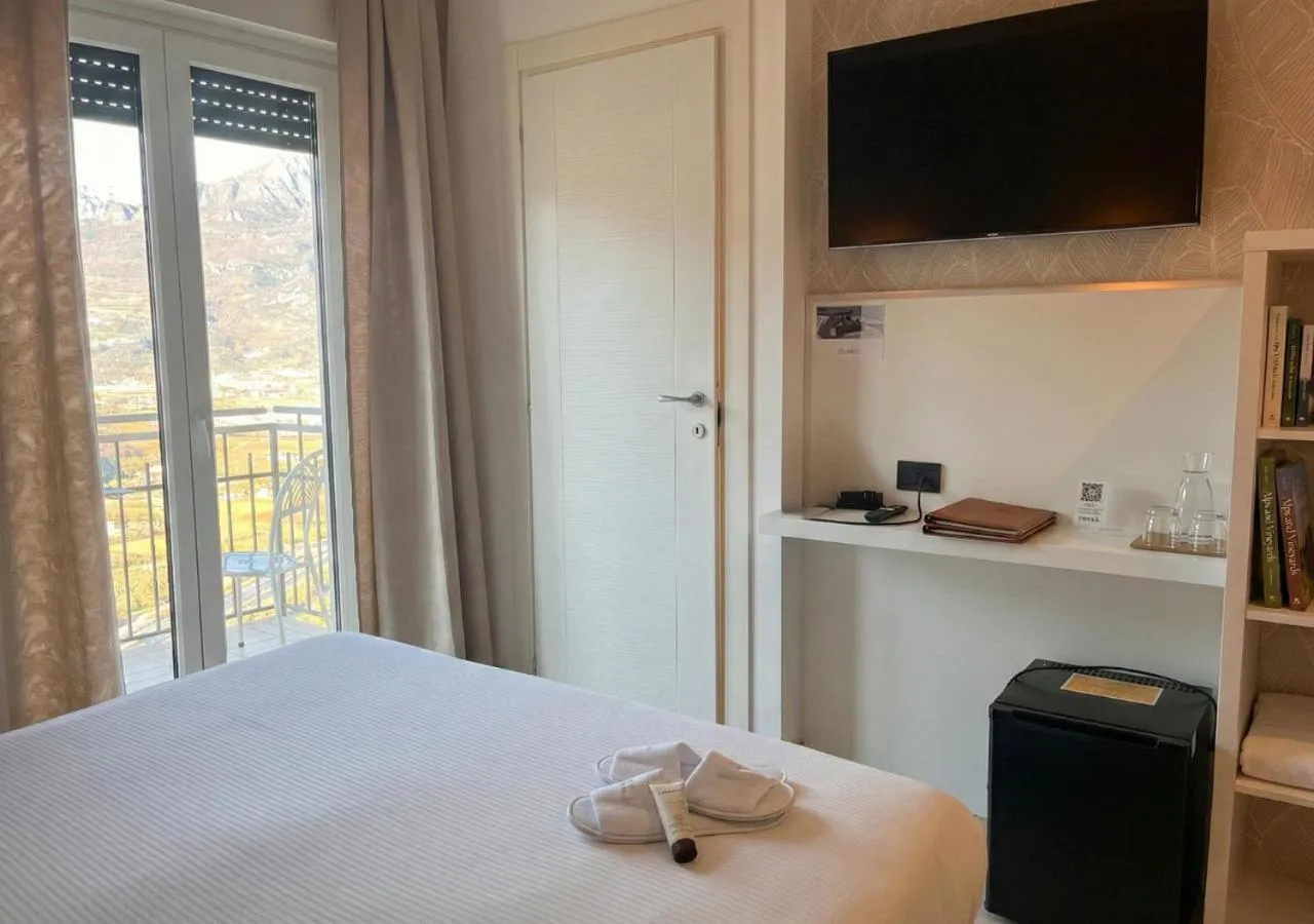 Bed in Hotel Isola Verde