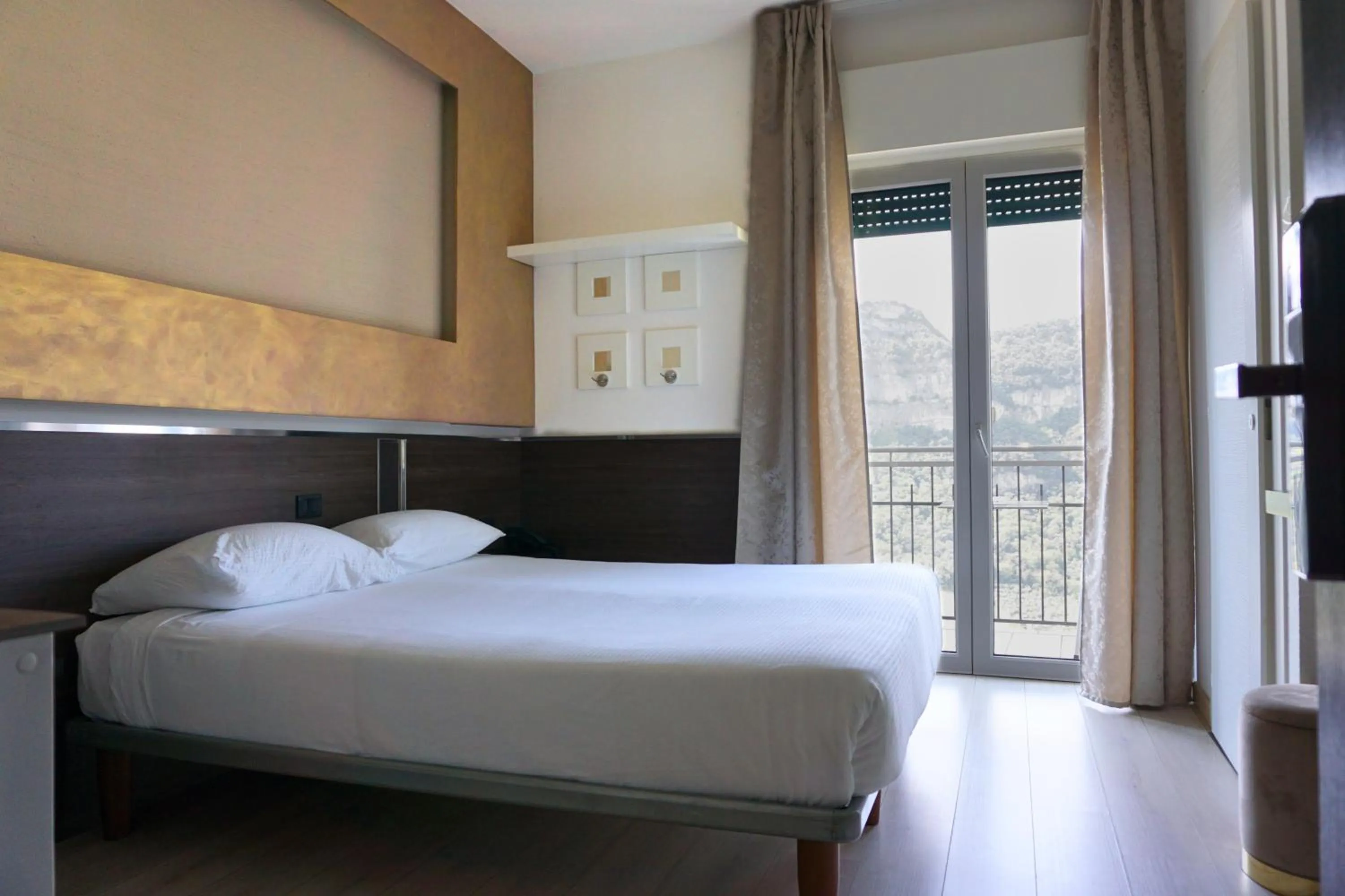 Bed in Hotel Isola Verde