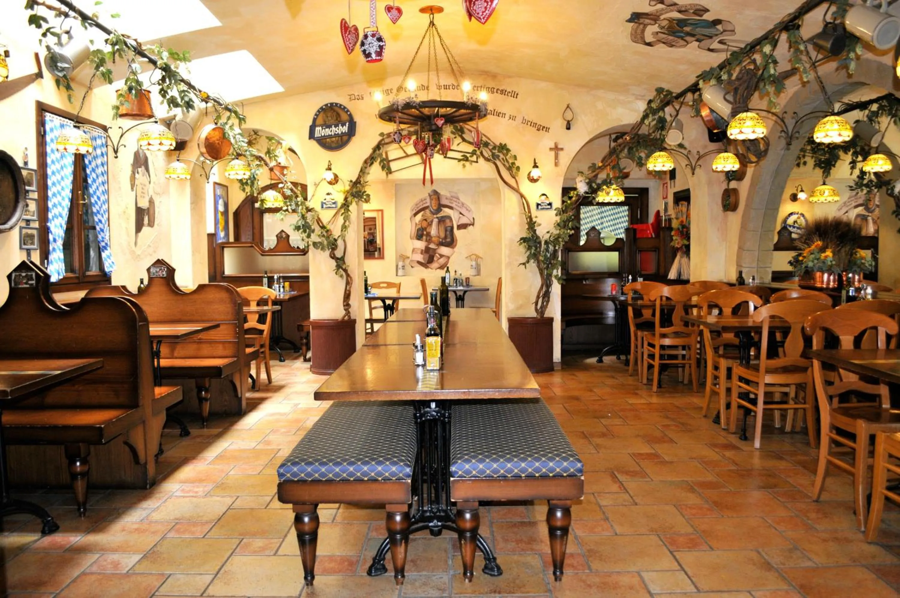 Restaurant/places to eat in Hotel Vittoria