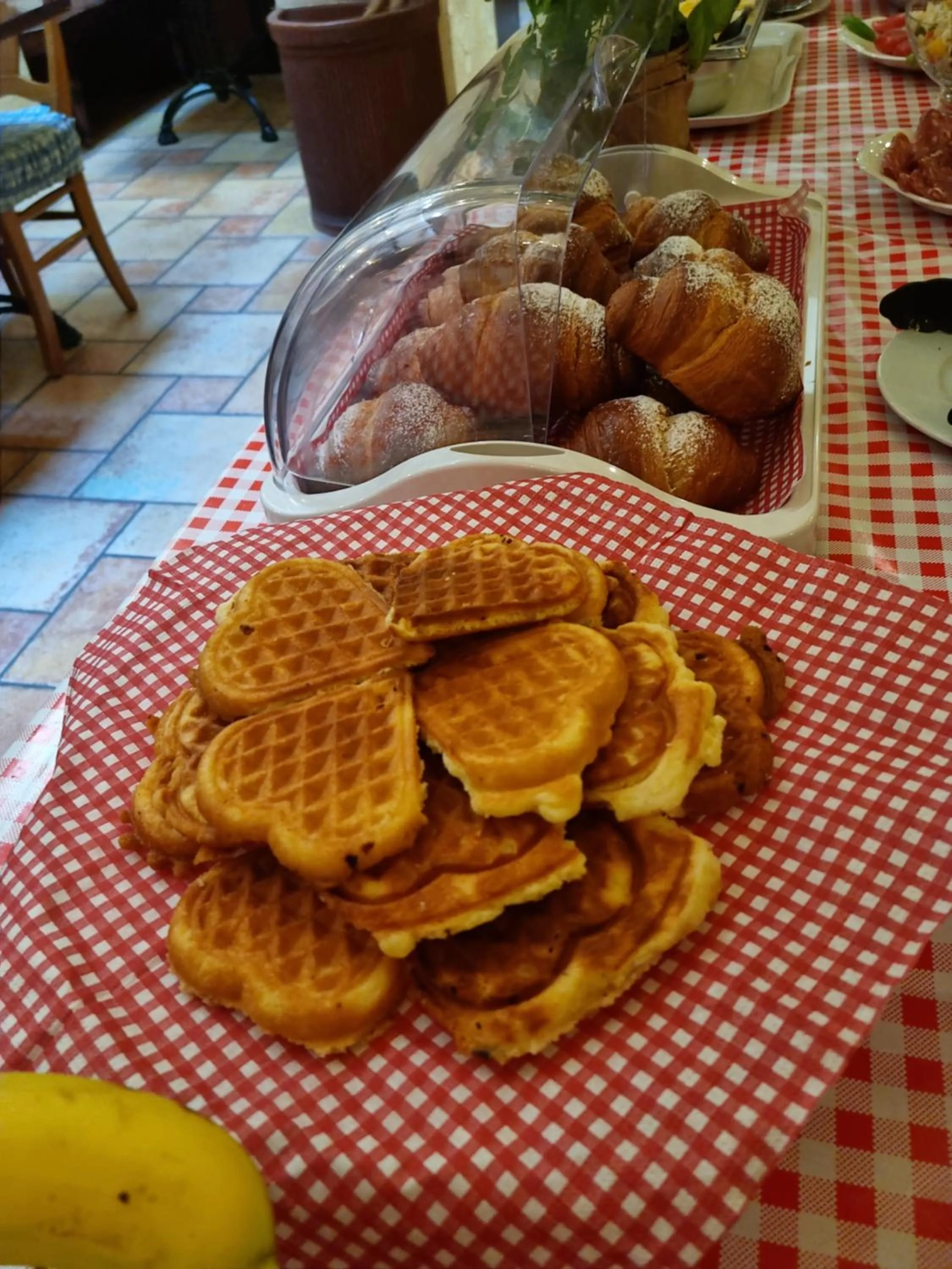 Breakfast in Hotel Vittoria