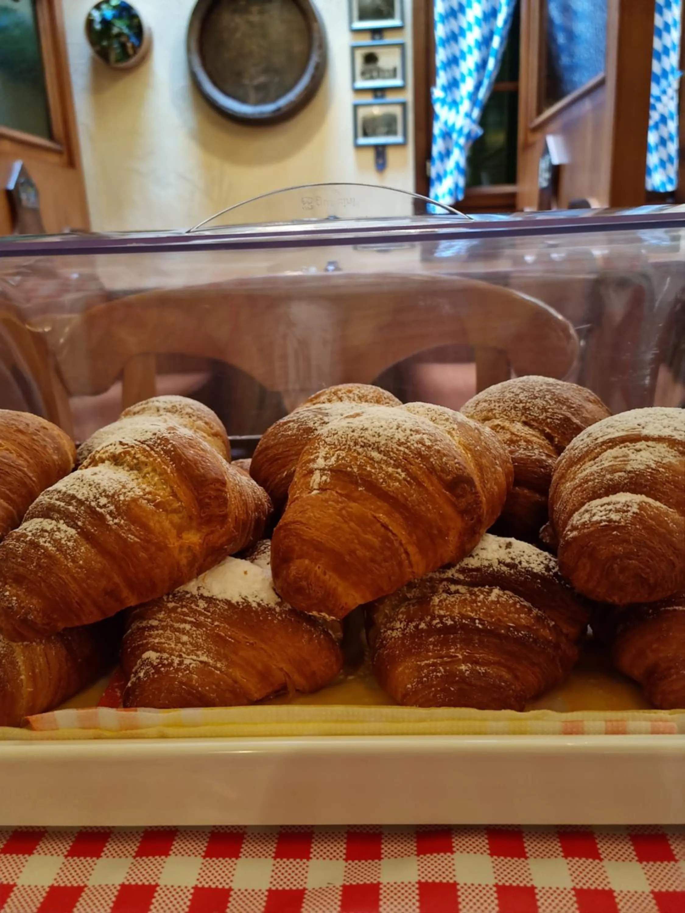 Breakfast in Hotel Vittoria