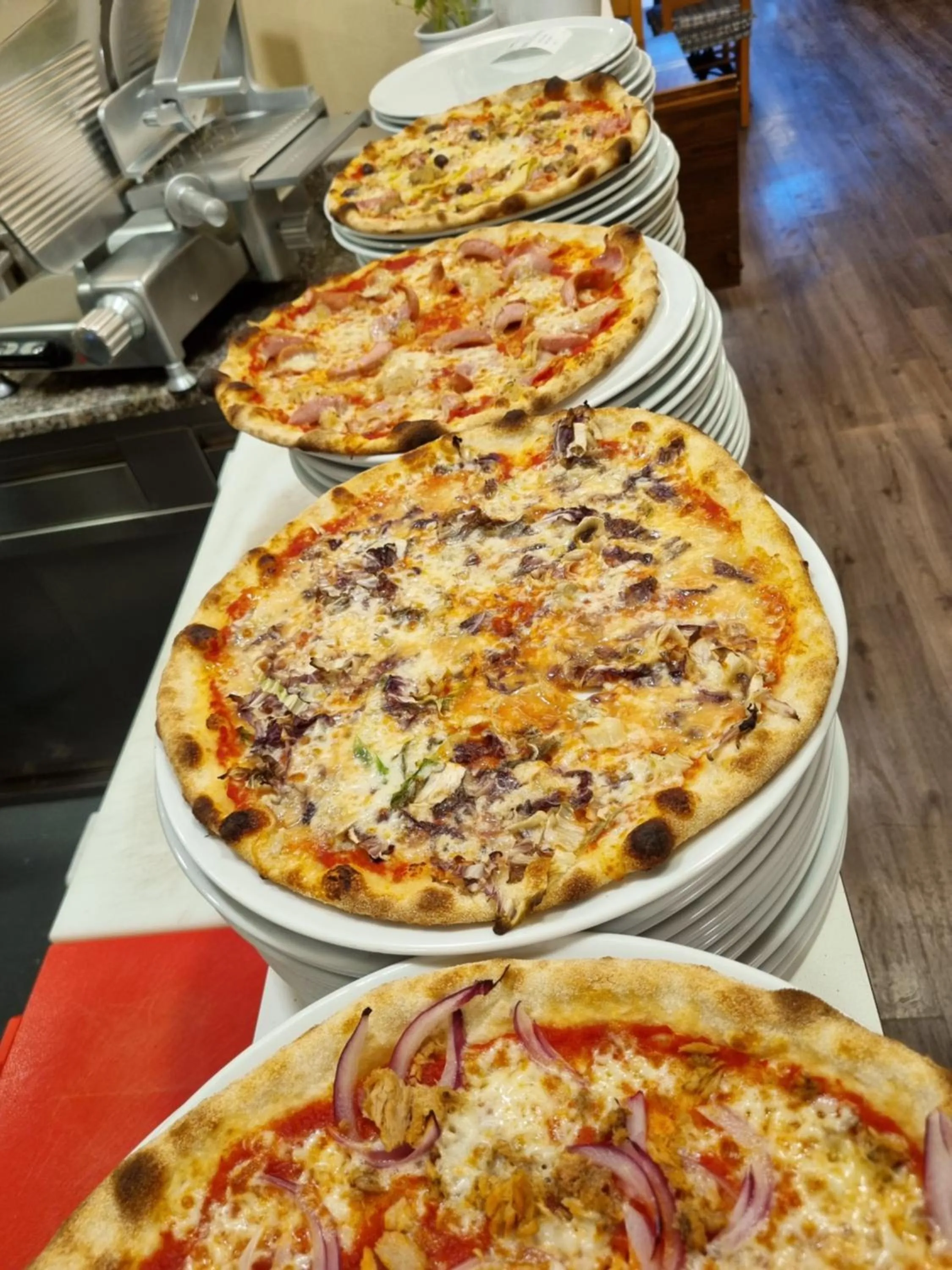 Restaurant/places to eat in Hotel Vittoria