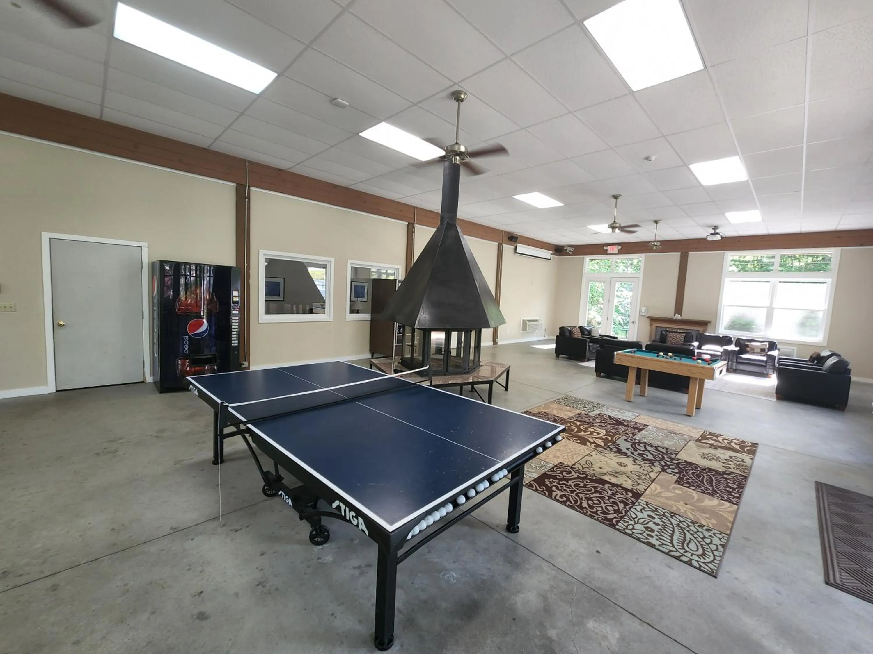 Activities in White Mountains Getaway with amazing views!