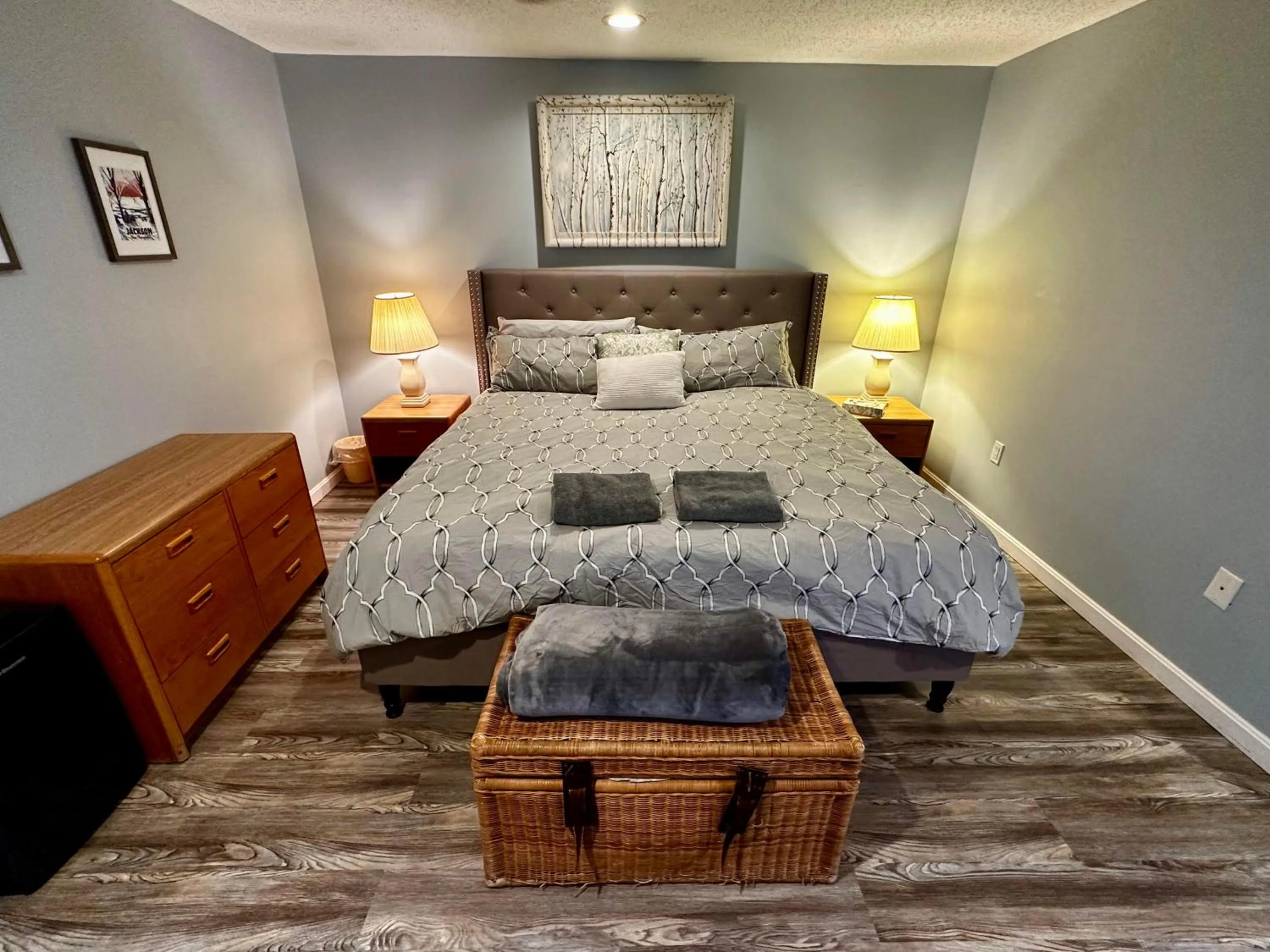 Bedroom, Bed in White Mountains Getaway with amazing views!