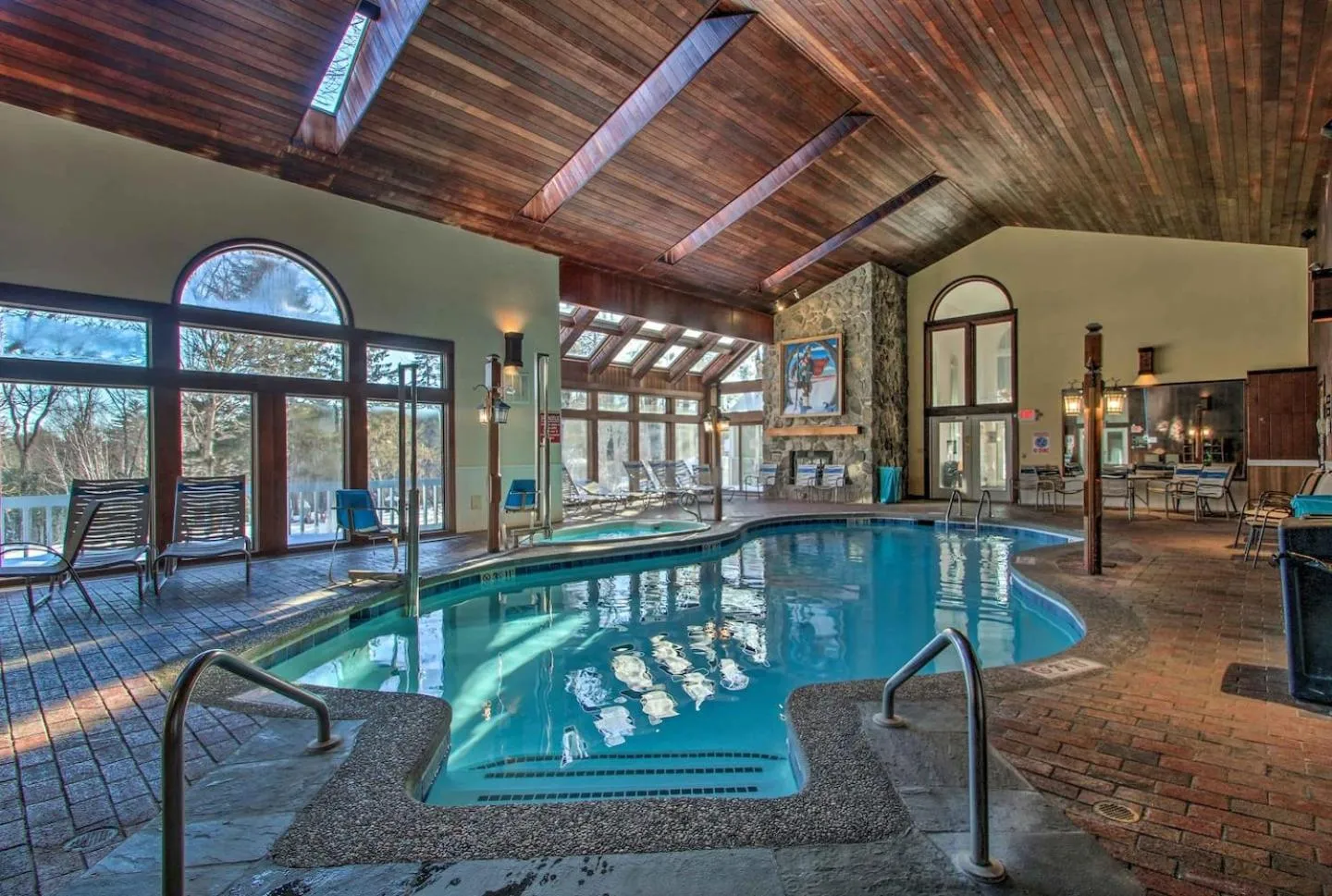 Swimming pool in White Mountains Getaway with amazing views!