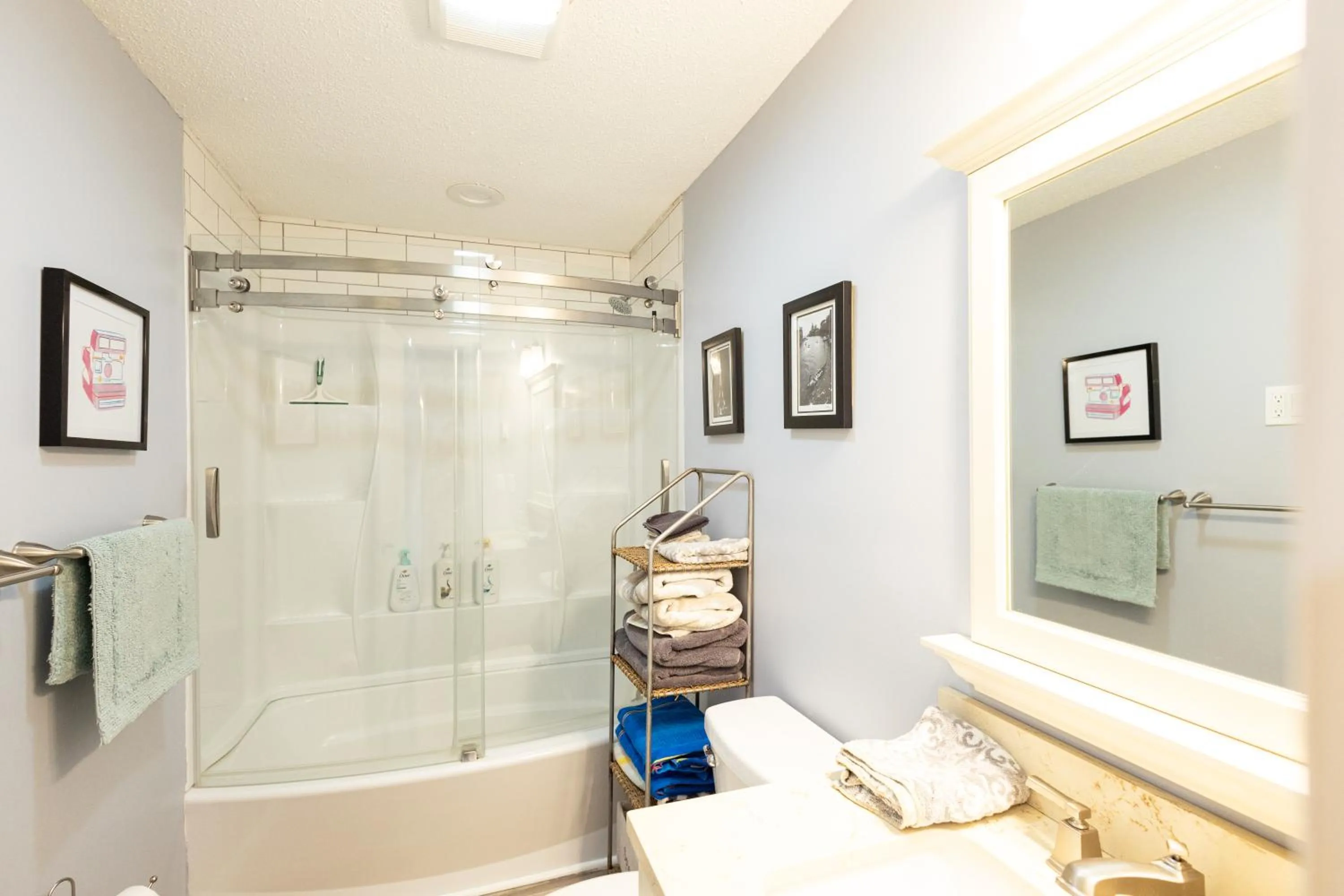 Bathroom in White Mountains Getaway with amazing views!