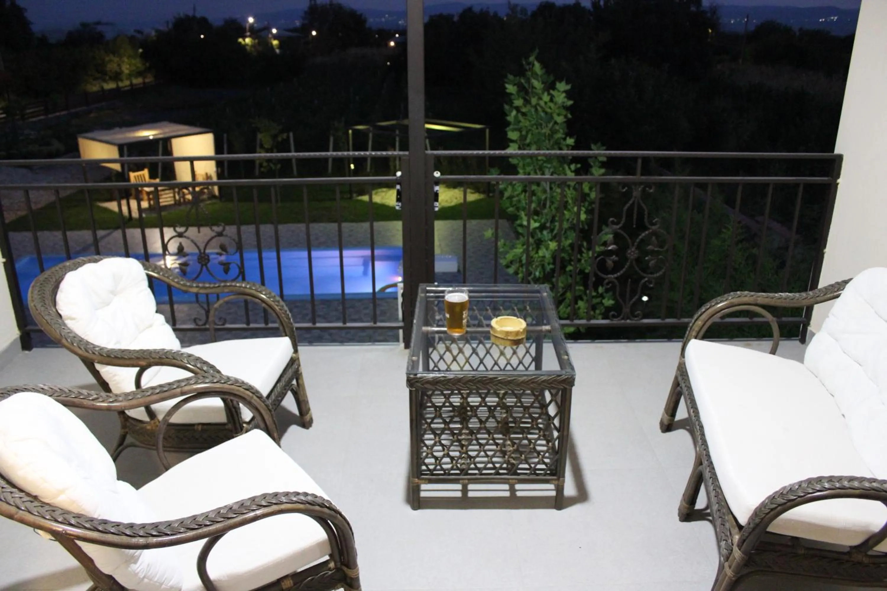 Night in Villa Vitis