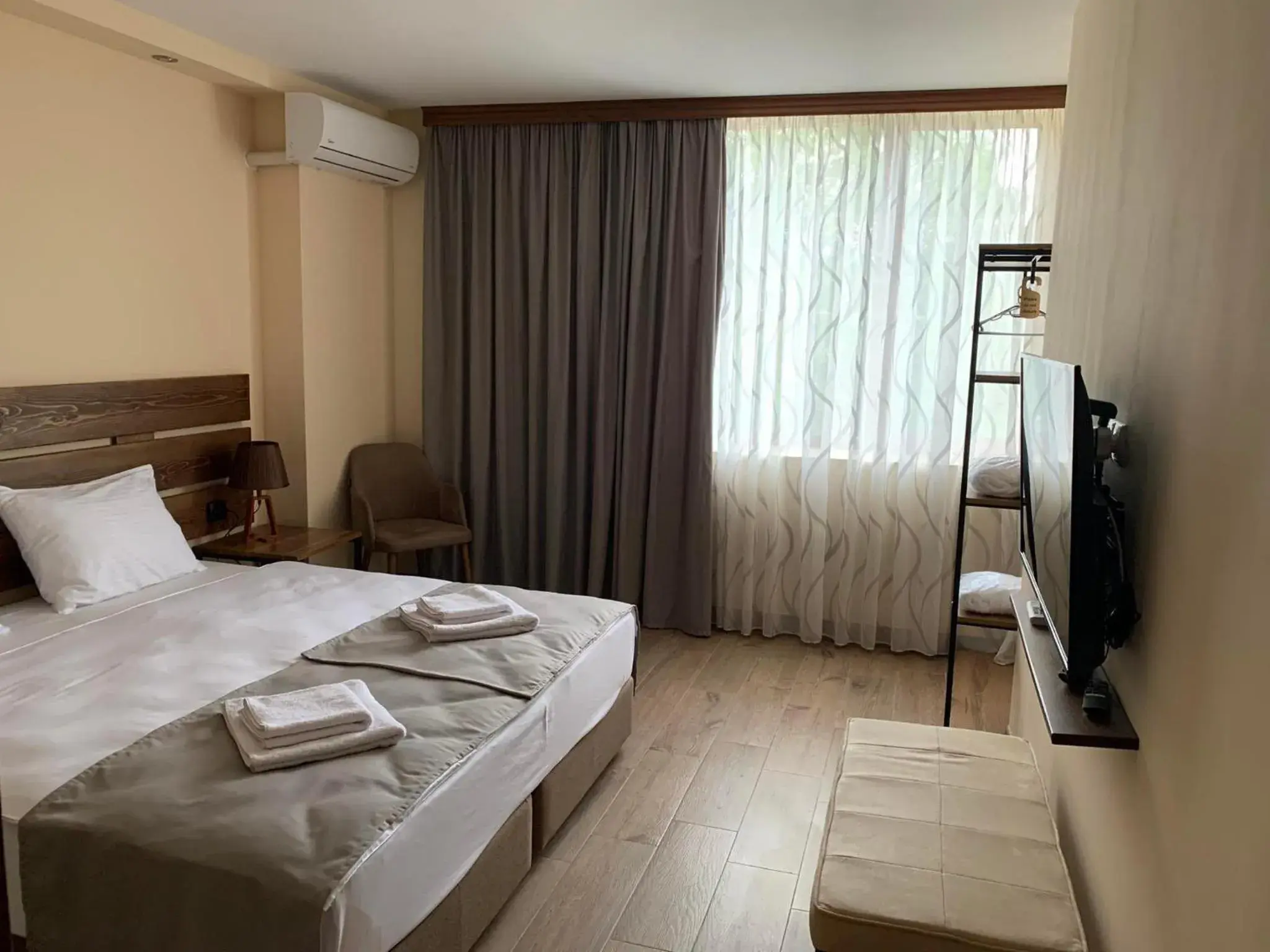Deluxe Double or Twin Room - single occupancy in Villa Vitis Deluxe Double or Twin Room - single occupancy in Villa Vitis