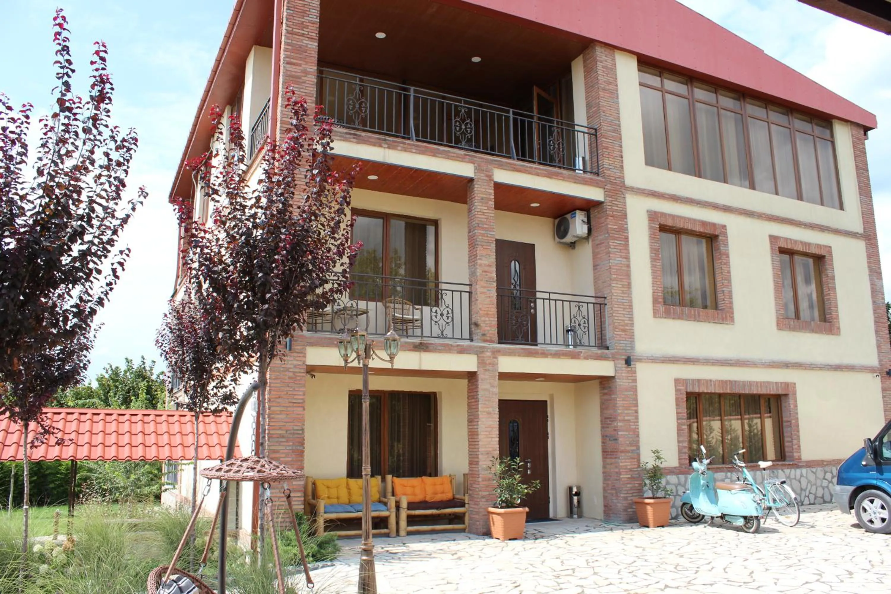 Property building in Villa Vitis