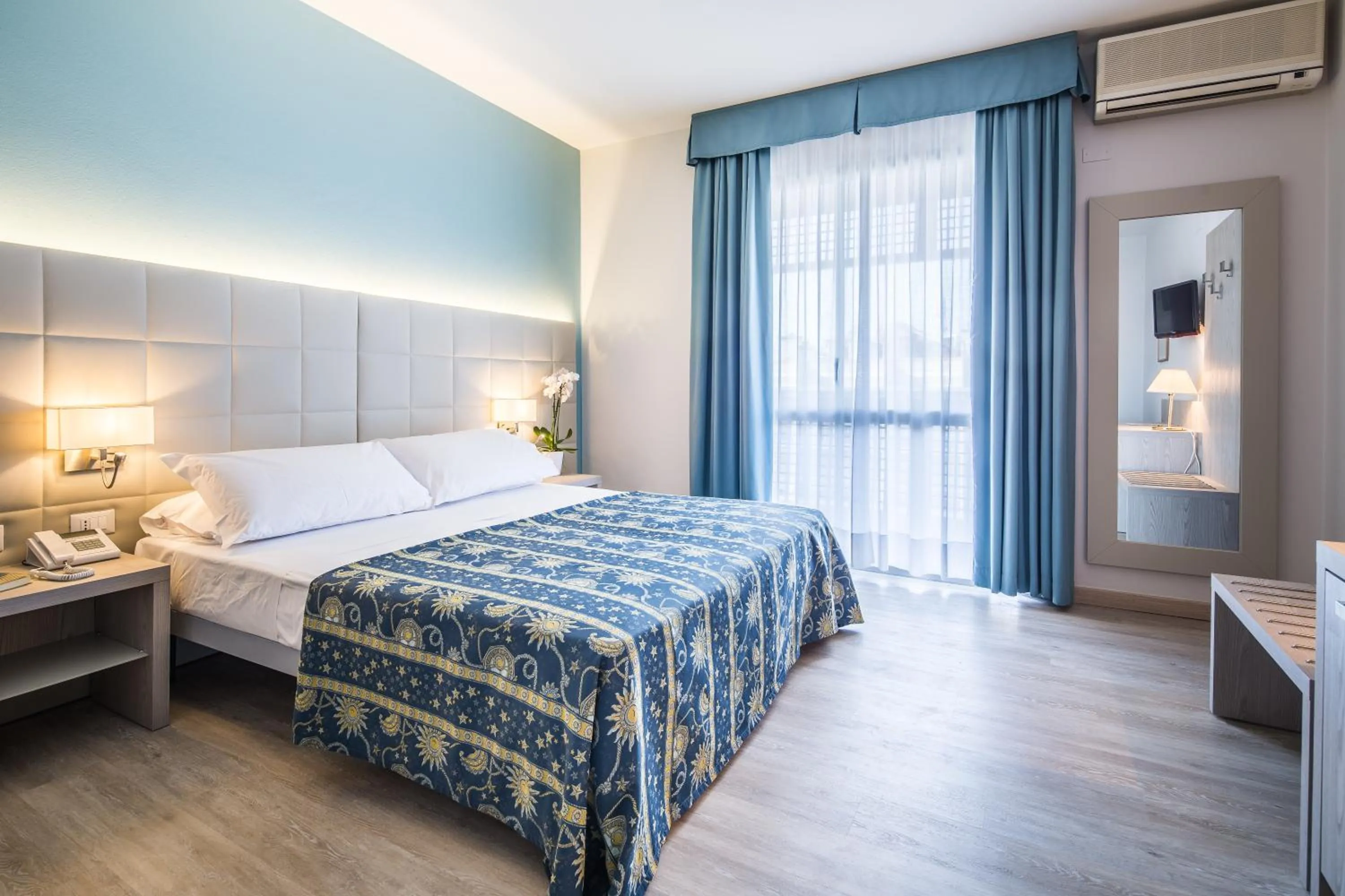 Photo of the whole room, Bed in Hotel San Giorgio Resort 4S