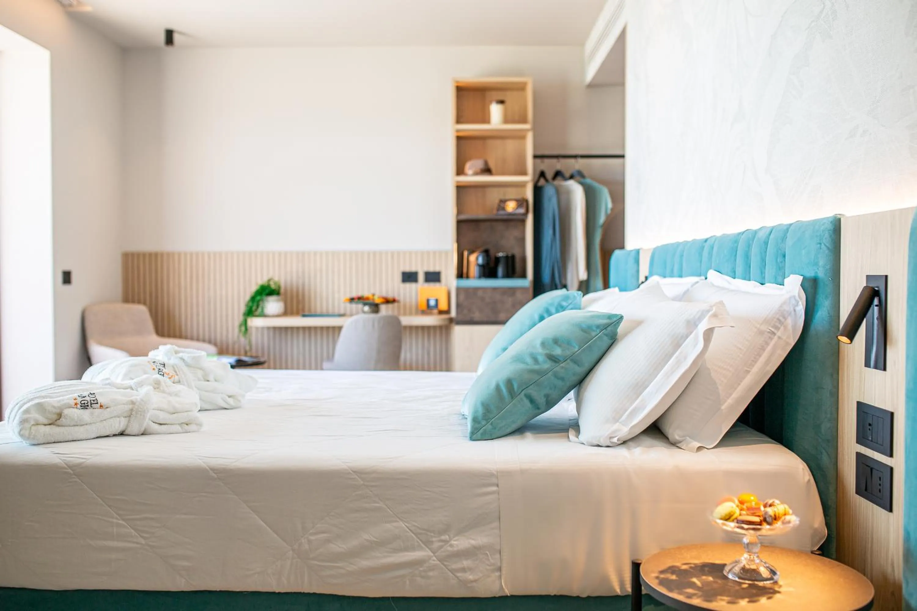 Property building, Bed in Hotel San Giorgio Resort 4S