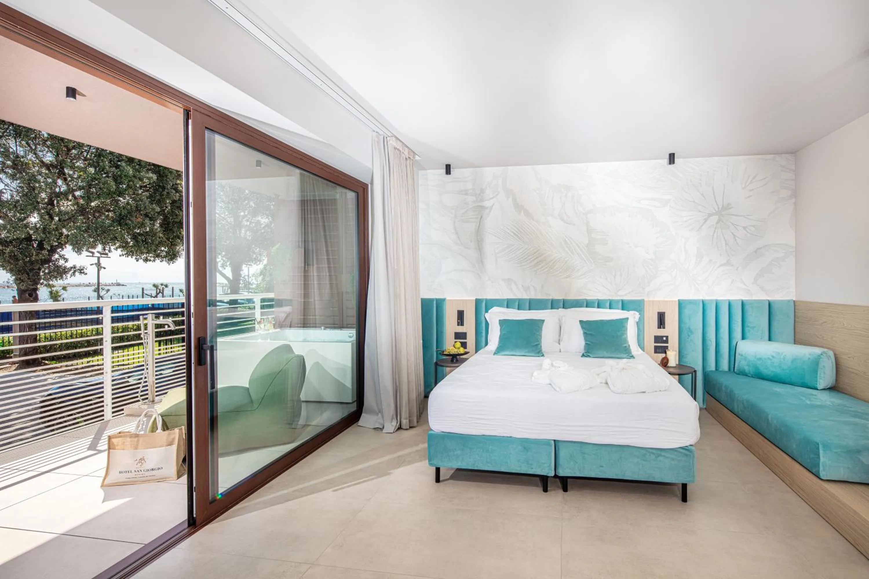 Property building, Bed in Hotel San Giorgio Resort 4S