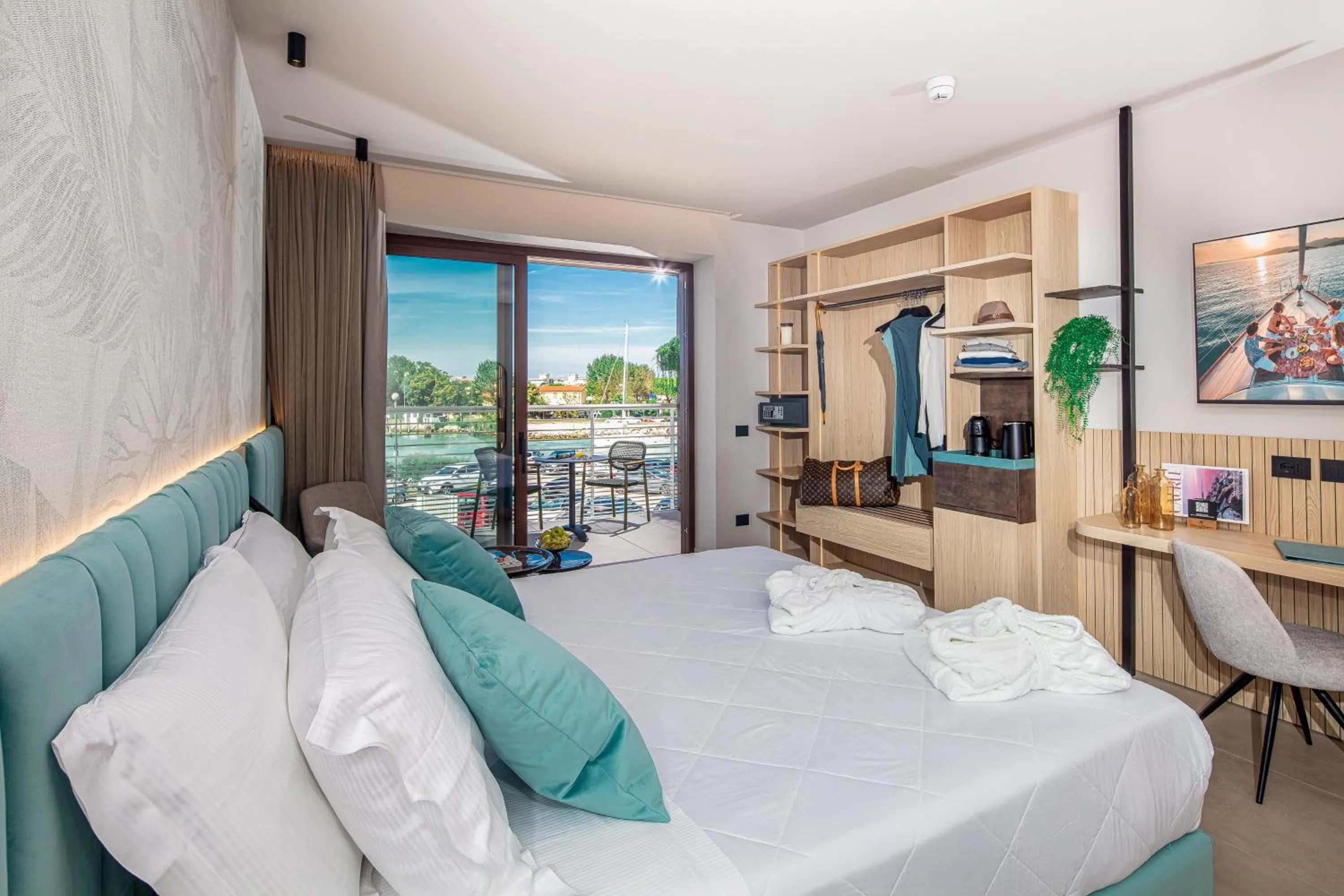 Property building, Bed in Hotel San Giorgio Resort 4S