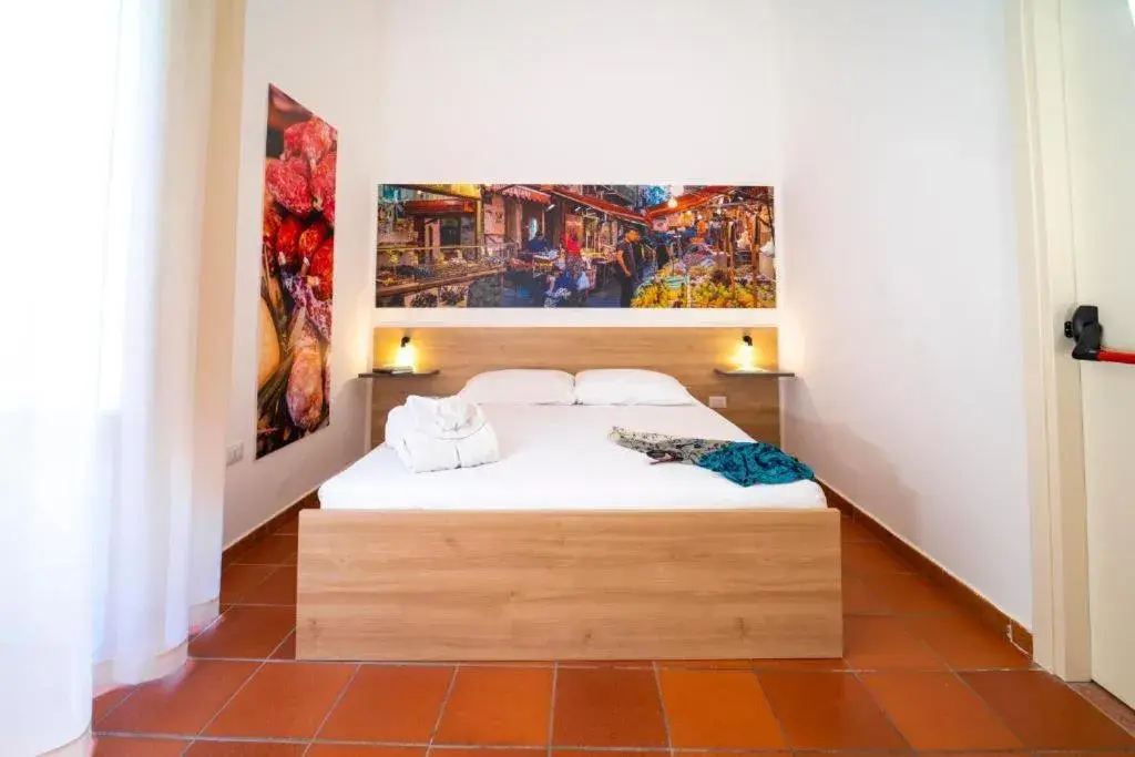 Double Room in Ballaro' Hotel - Budget Room Double Room in Ballaro' Hotel - Budget Room