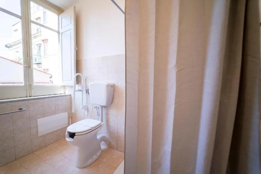 Ballaro' Hotel - Budget Room