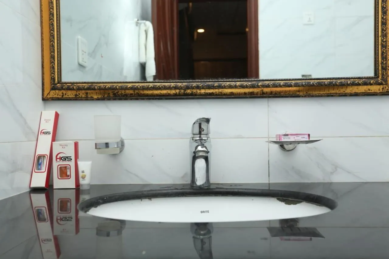 Bathroom in Grand Swiss Hotel&Apartment Lahore