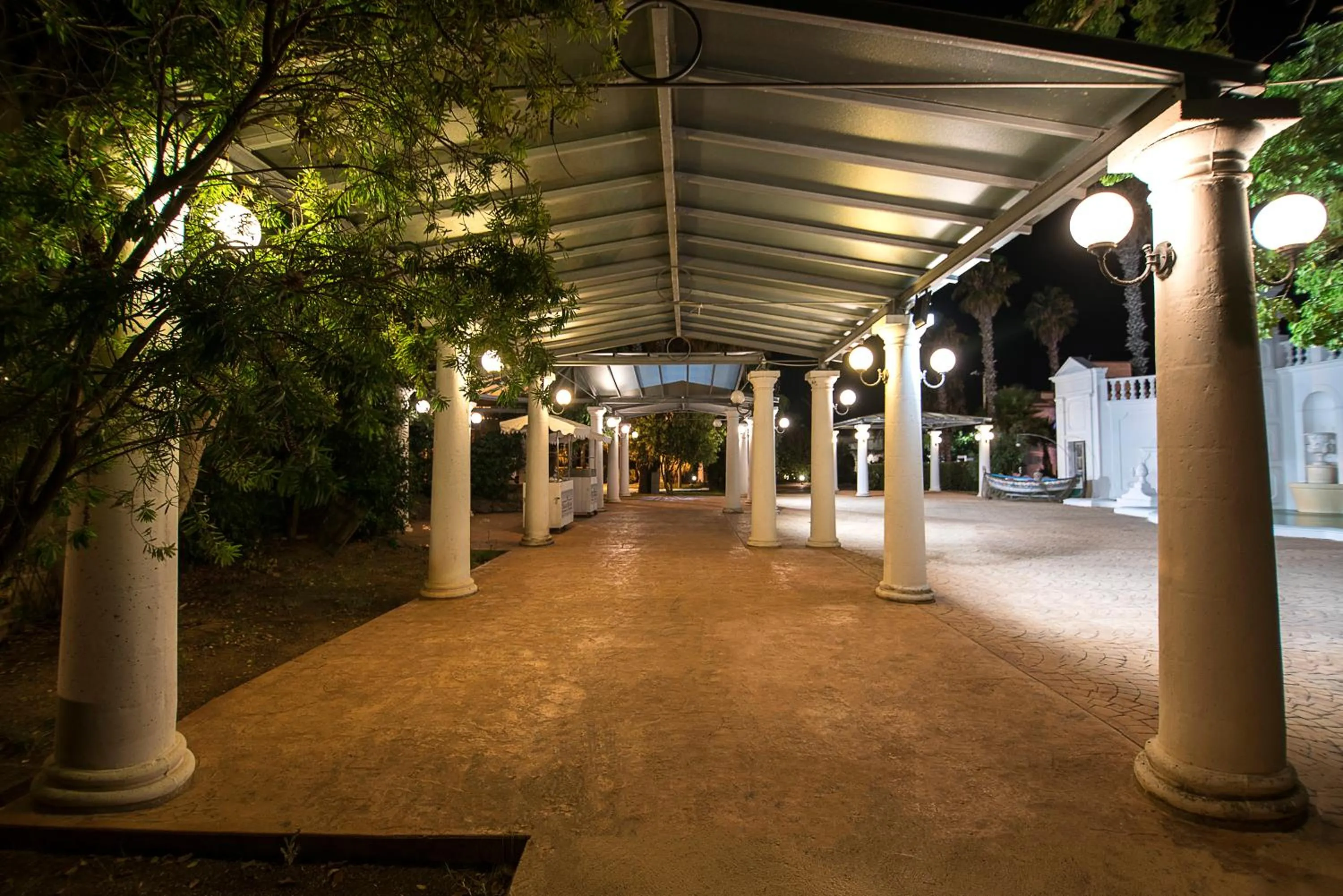 Garden view in Hotel Baglio Basile