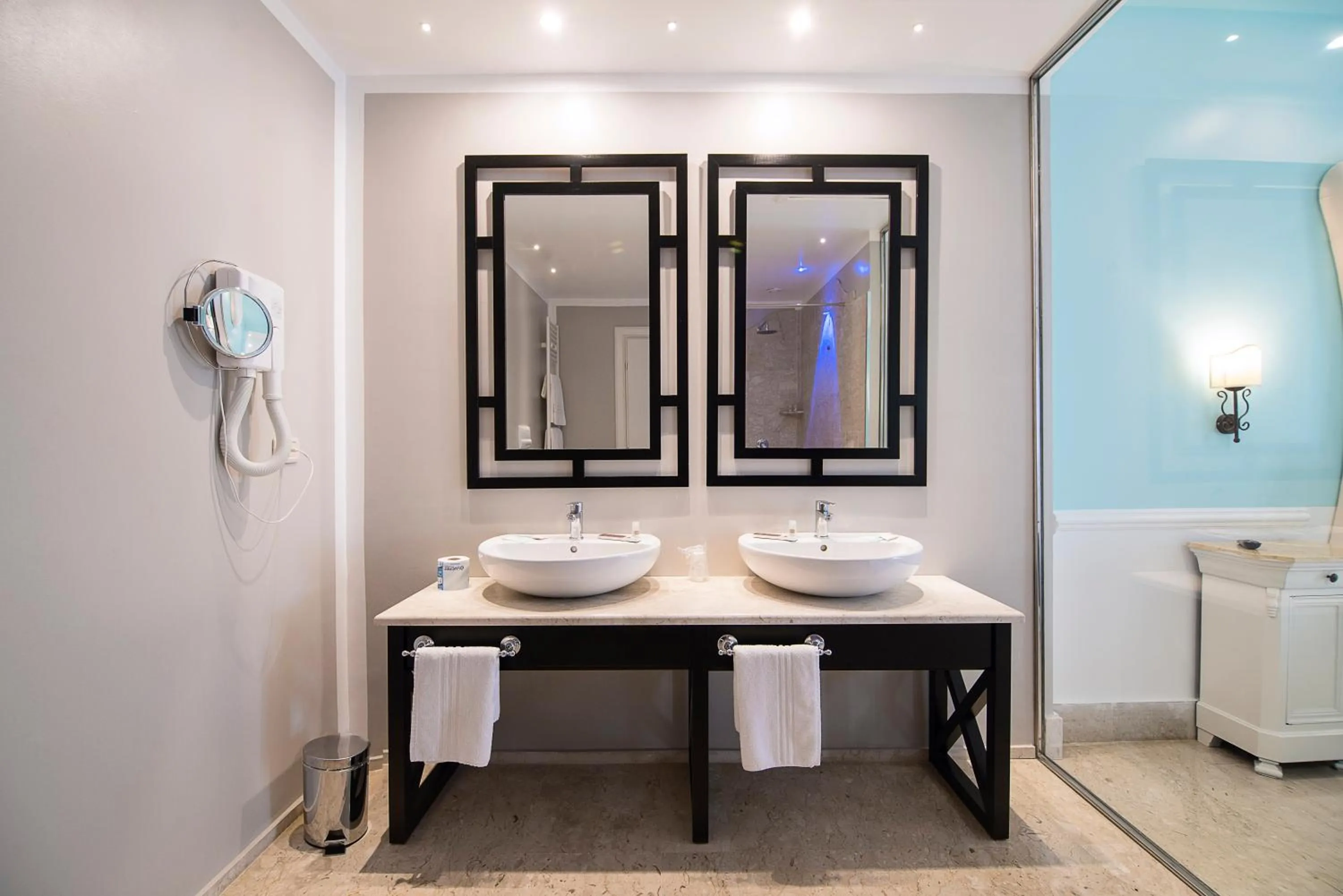 Bathroom in Hotel Baglio Basile