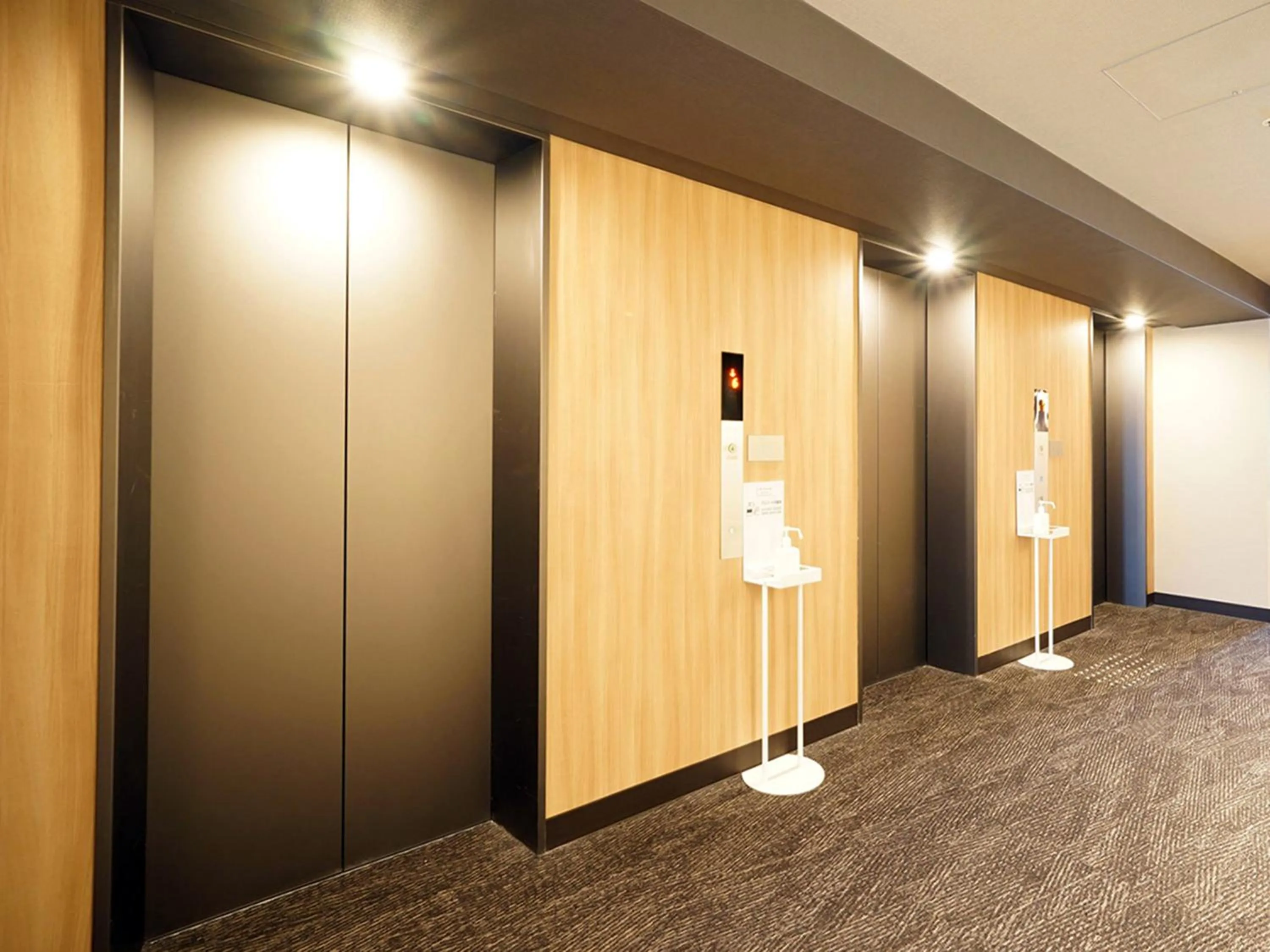 elevator in CHISUN PREMIUM Kyoto Kujo