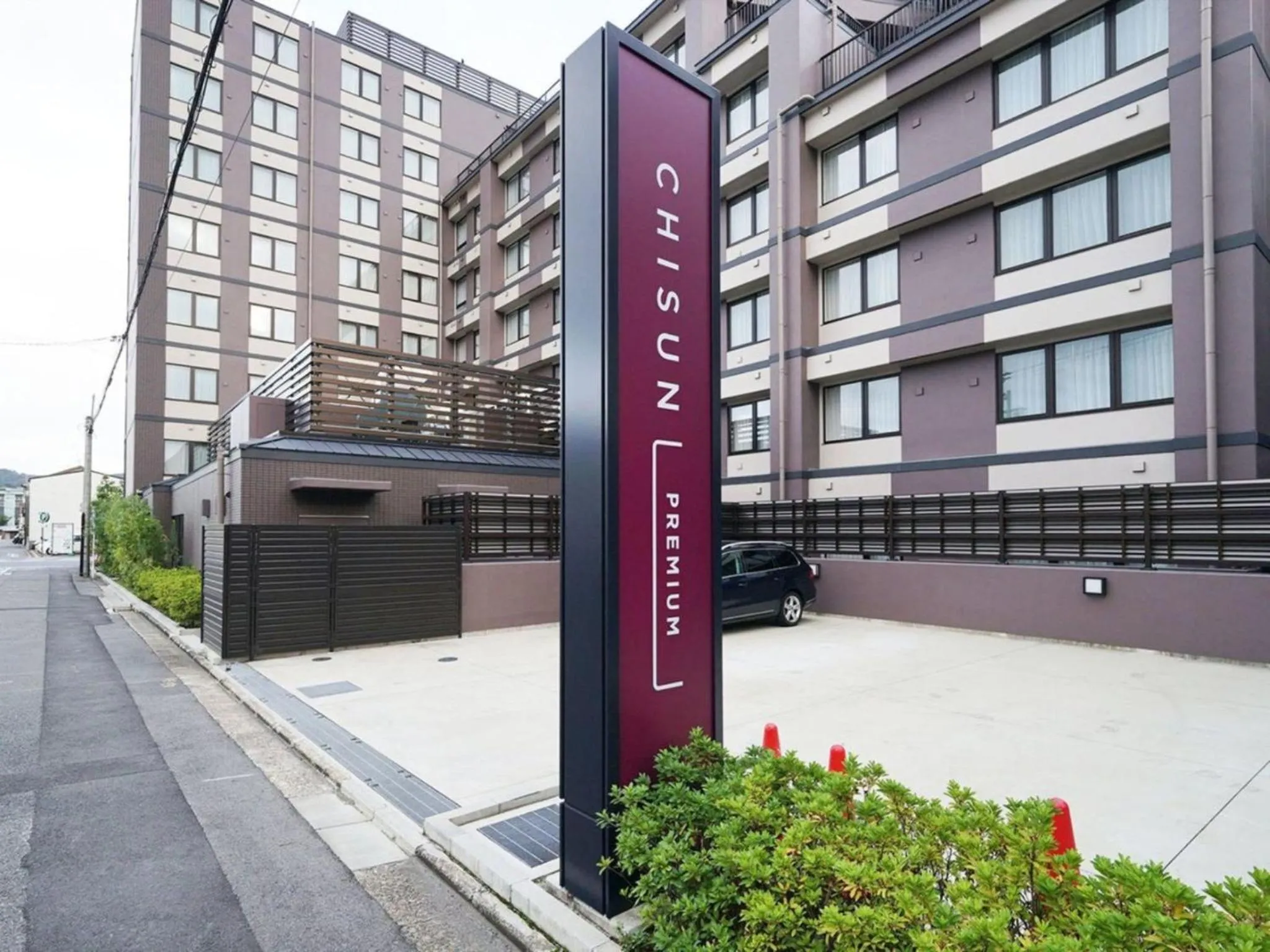 Parking in CHISUN PREMIUM Kyoto Kujo