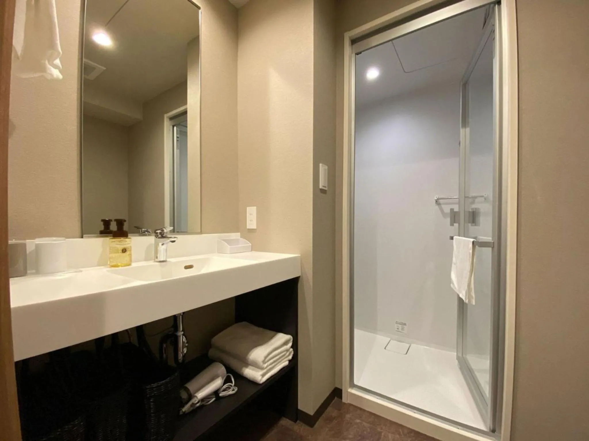 Bathroom in CHISUN PREMIUM Kyoto Kujo