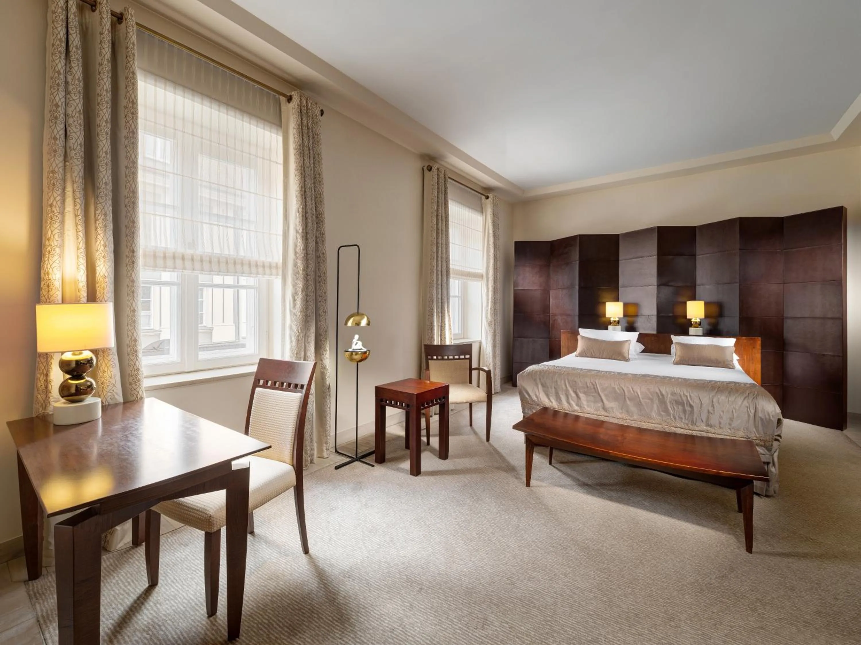 Bed in Mamaison Le Regina Boutique Hotel