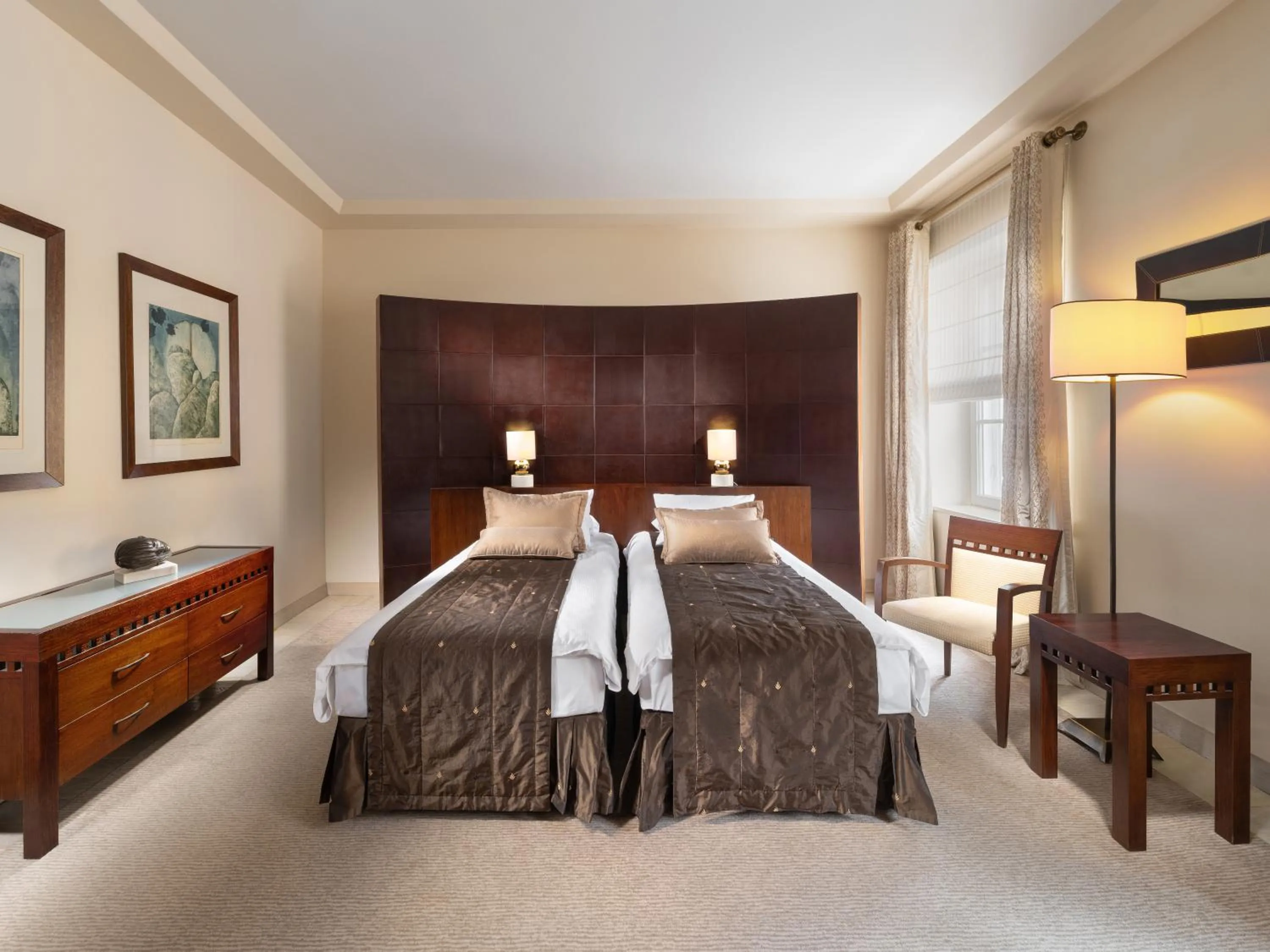 Bed in Mamaison Le Regina Boutique Hotel